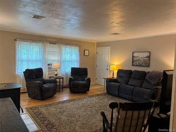 Casa com 3 Quartos à Venda em Riverhead - Nova Iorque - EUA - 6