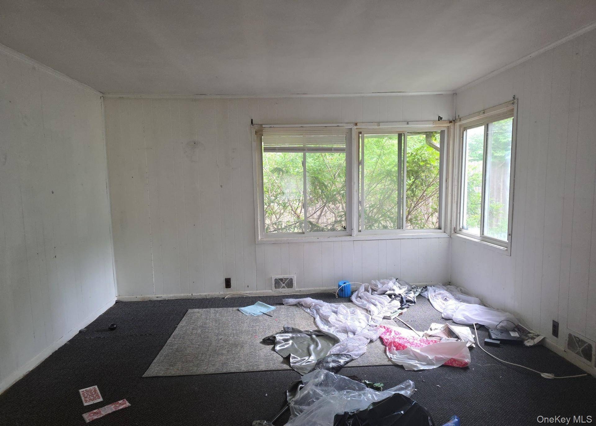 Casa com 3 Quartos à Venda em Riverhead - Nova Iorque - EUA - 2