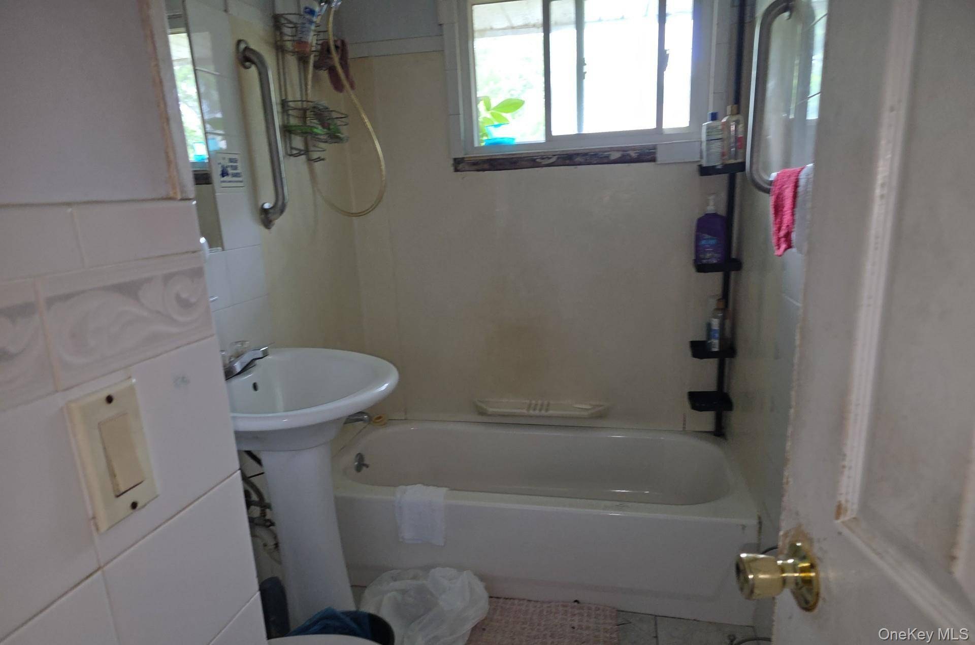 Casa com 3 Quartos à Venda em Riverhead - Nova Iorque - EUA - 3