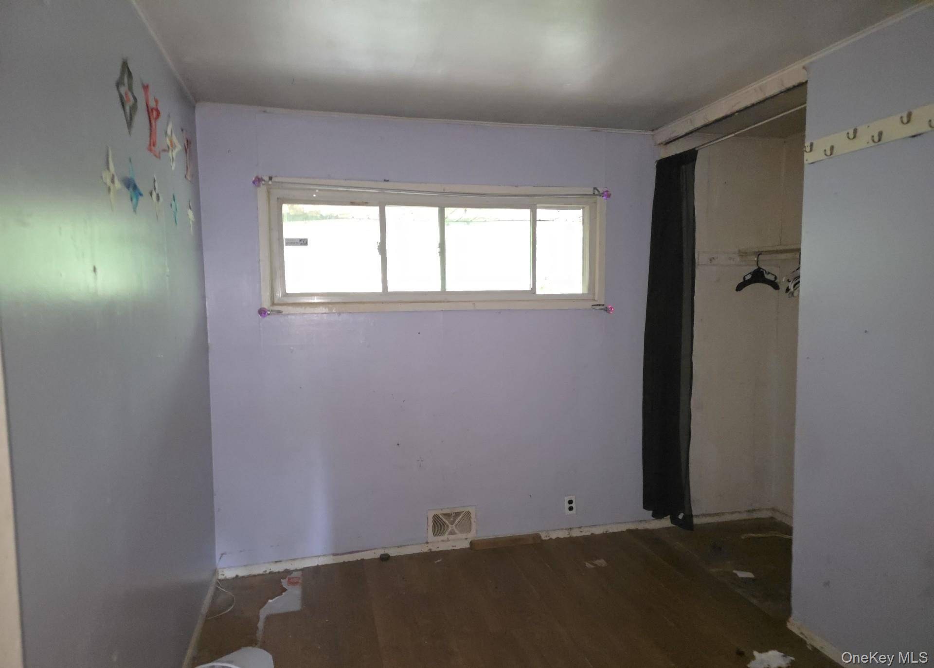 Casa com 3 Quartos à Venda em Riverhead - Nova Iorque - EUA - 4
