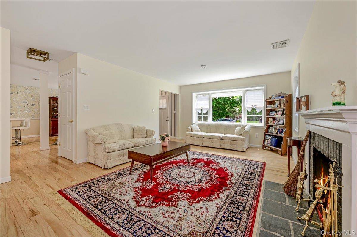 Casa com 3 Quartos à Venda em Rockville Centre - Nova Iorque - EUA - 5