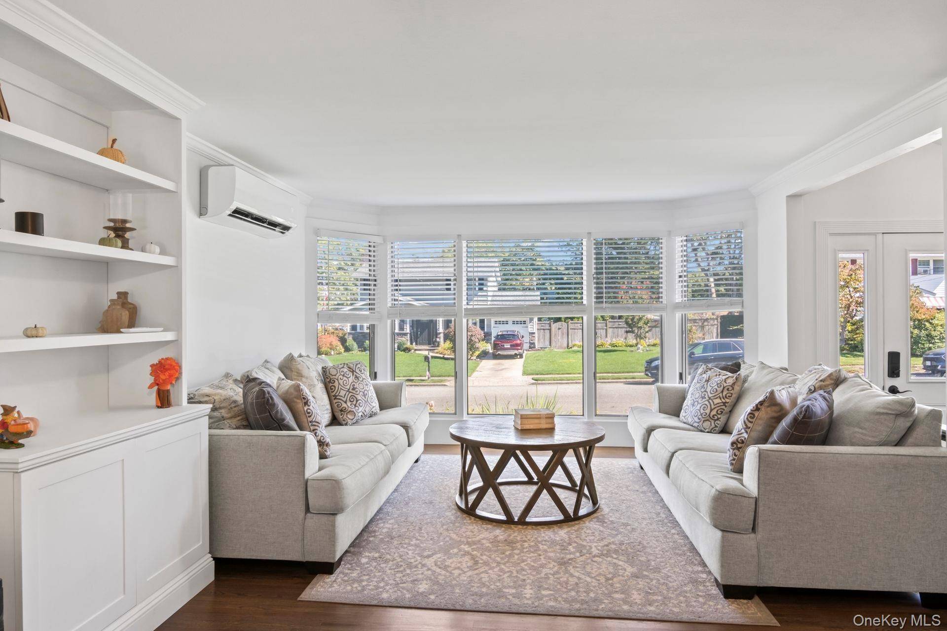 Casa com 3 Quartos à Venda em Ronkonkoma - Nova Iorque - EUA - 4