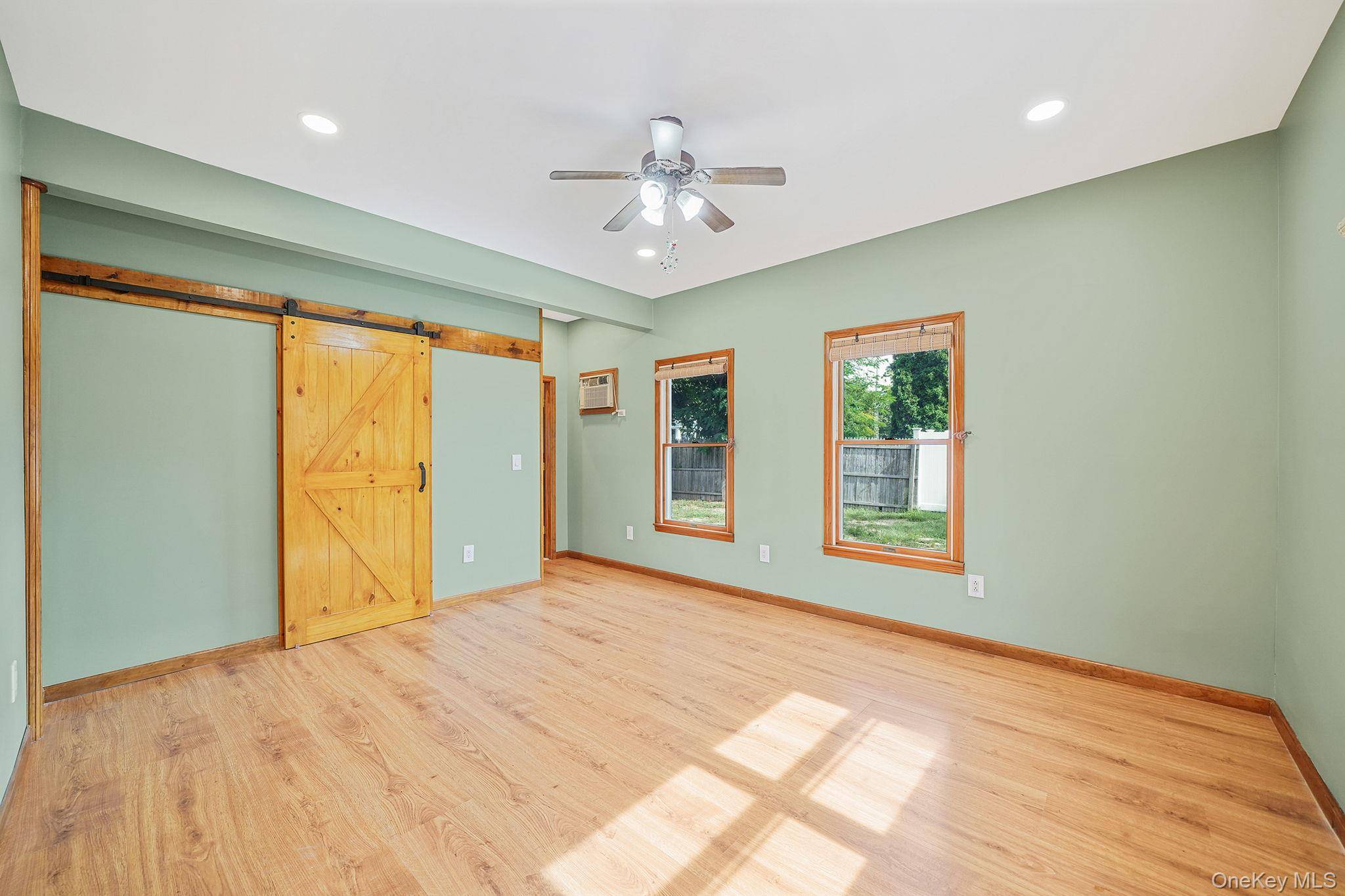 Casa com 3 Quartos à Venda em Ronkonkoma - Nova Iorque - EUA - 7
