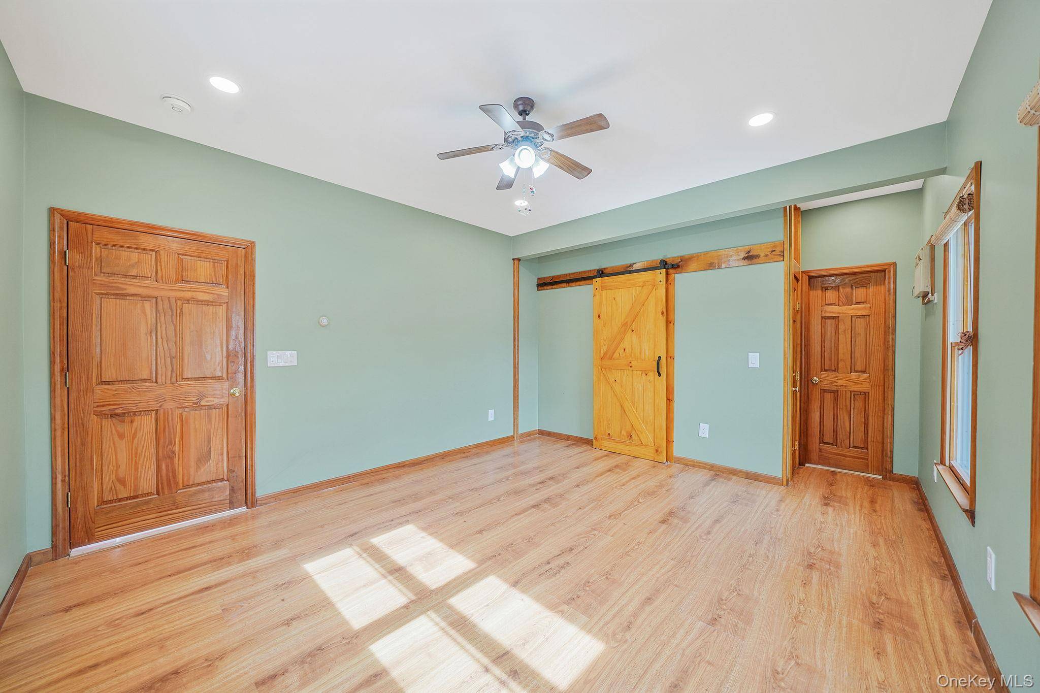 Casa com 3 Quartos à Venda em Ronkonkoma - Nova Iorque - EUA - 8