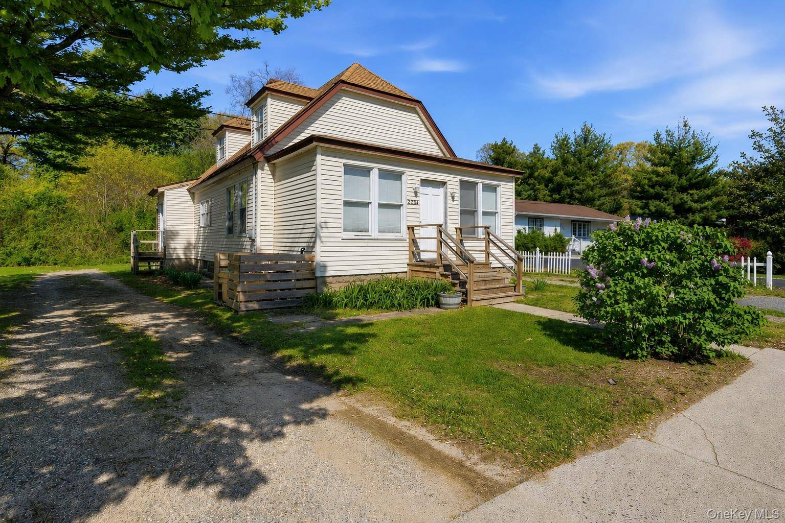 Casa com 3 Quartos à Venda em Ronkonkoma - Nova Iorque - EUA - 3