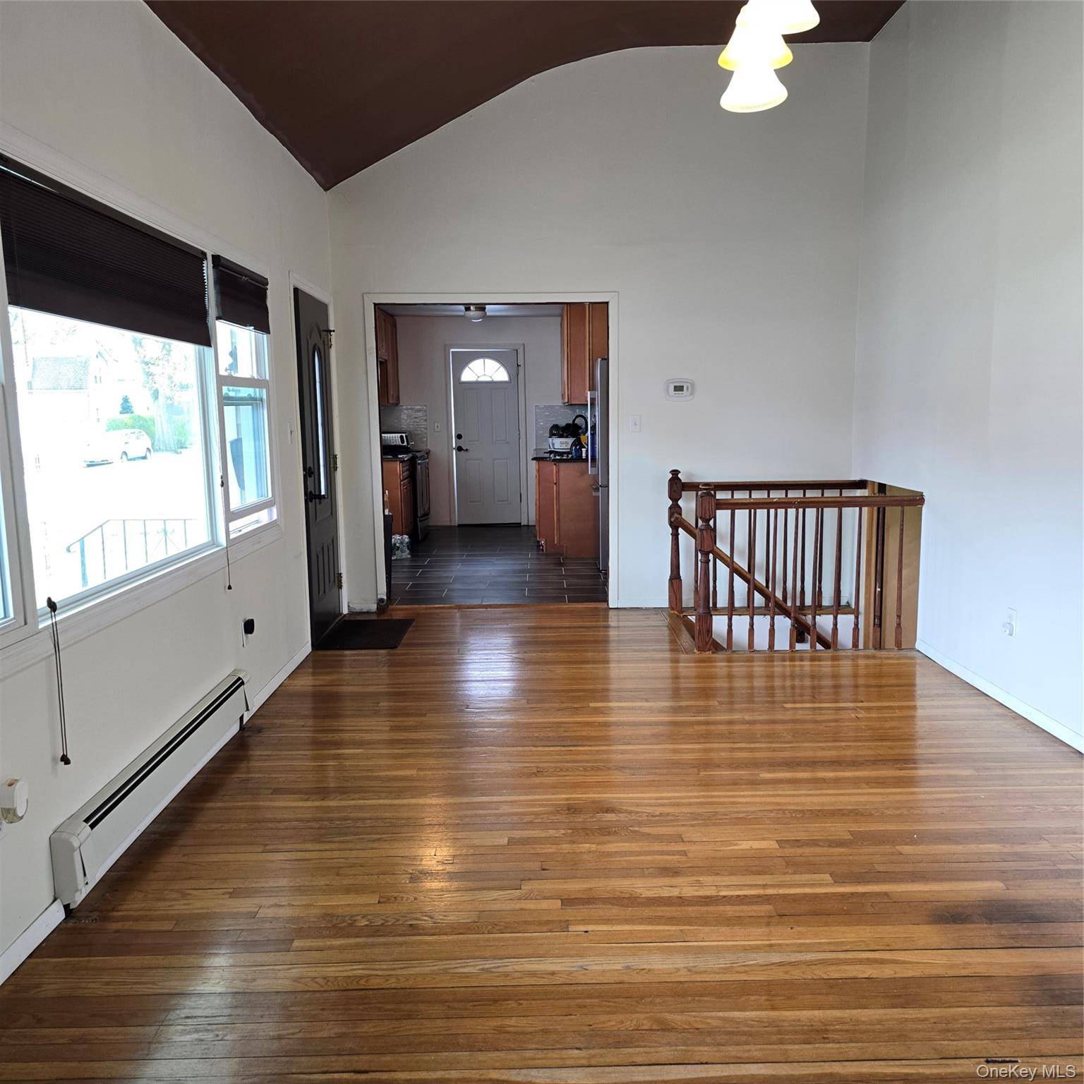 3 Bedroom Home for Sale in Roosevelt - New York - USA - 6