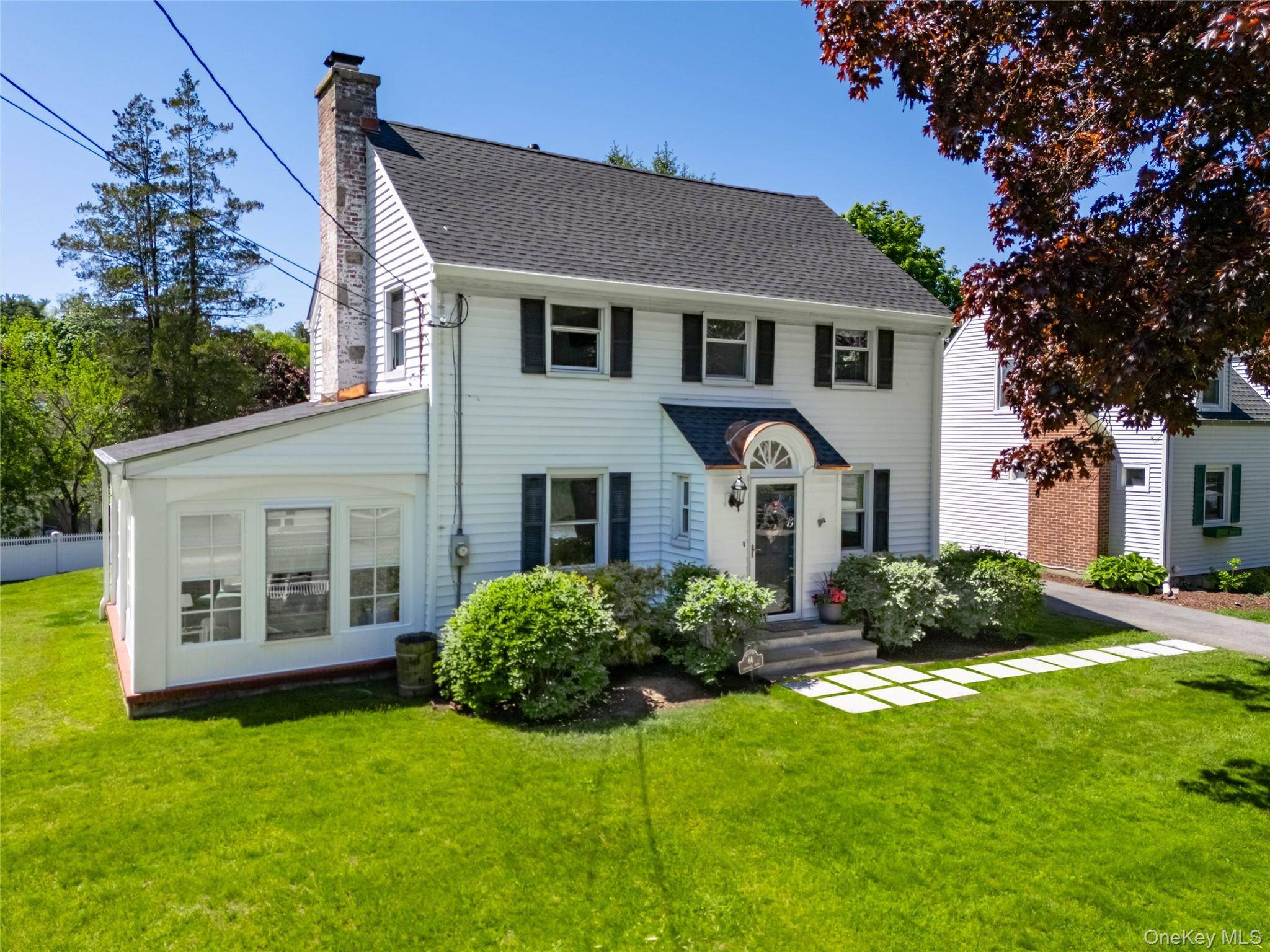 3 Bedroom Home for Sale in Rye Brook - New York - USA - 2