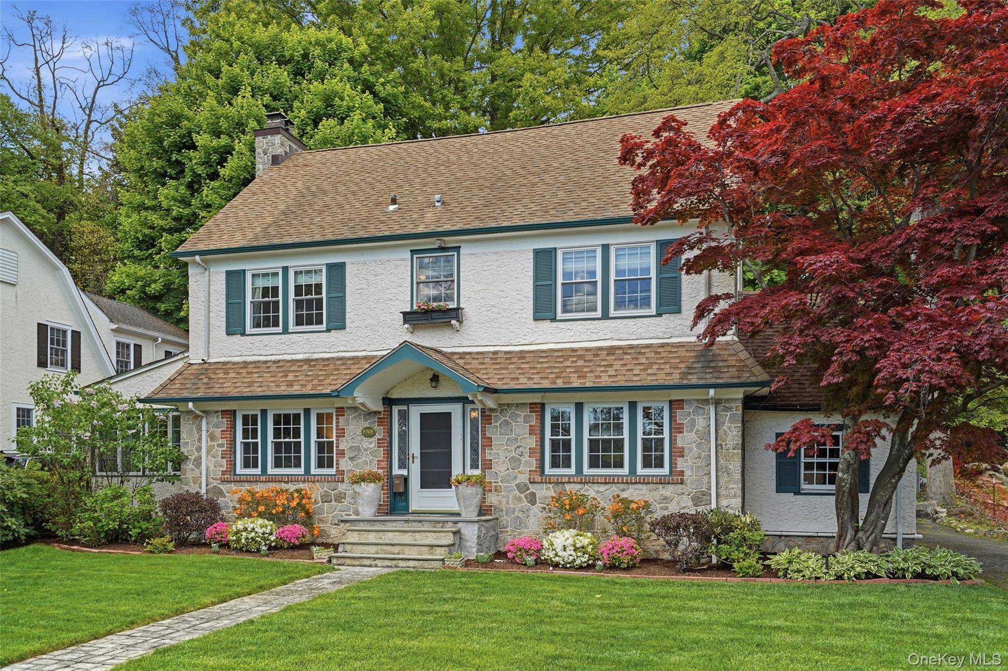 3 Bedroom Home for Sale in RYE - New York - USA - 2