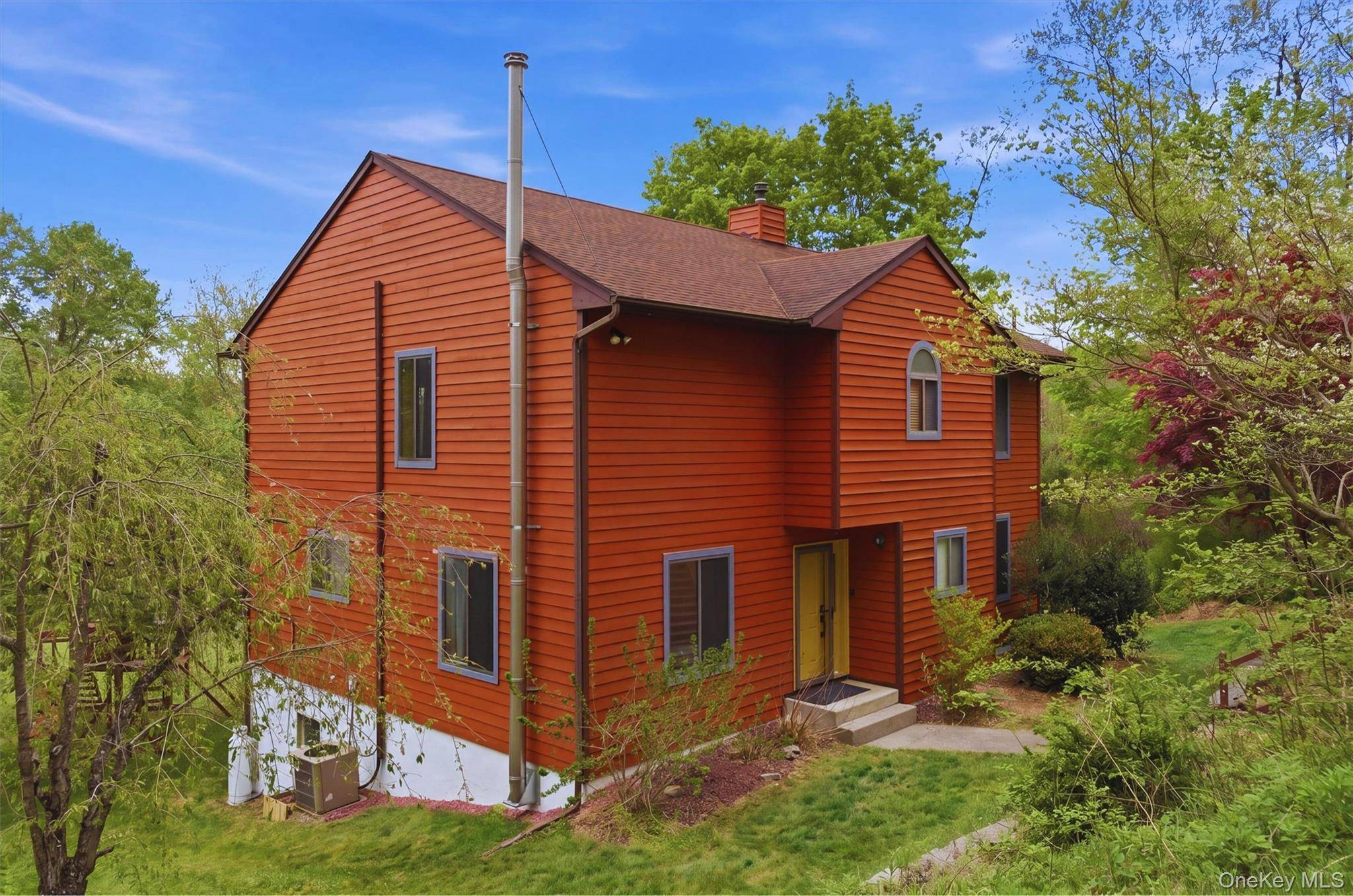 3 Bedroom Home for Sale in Salt Point - New York - USA - 3