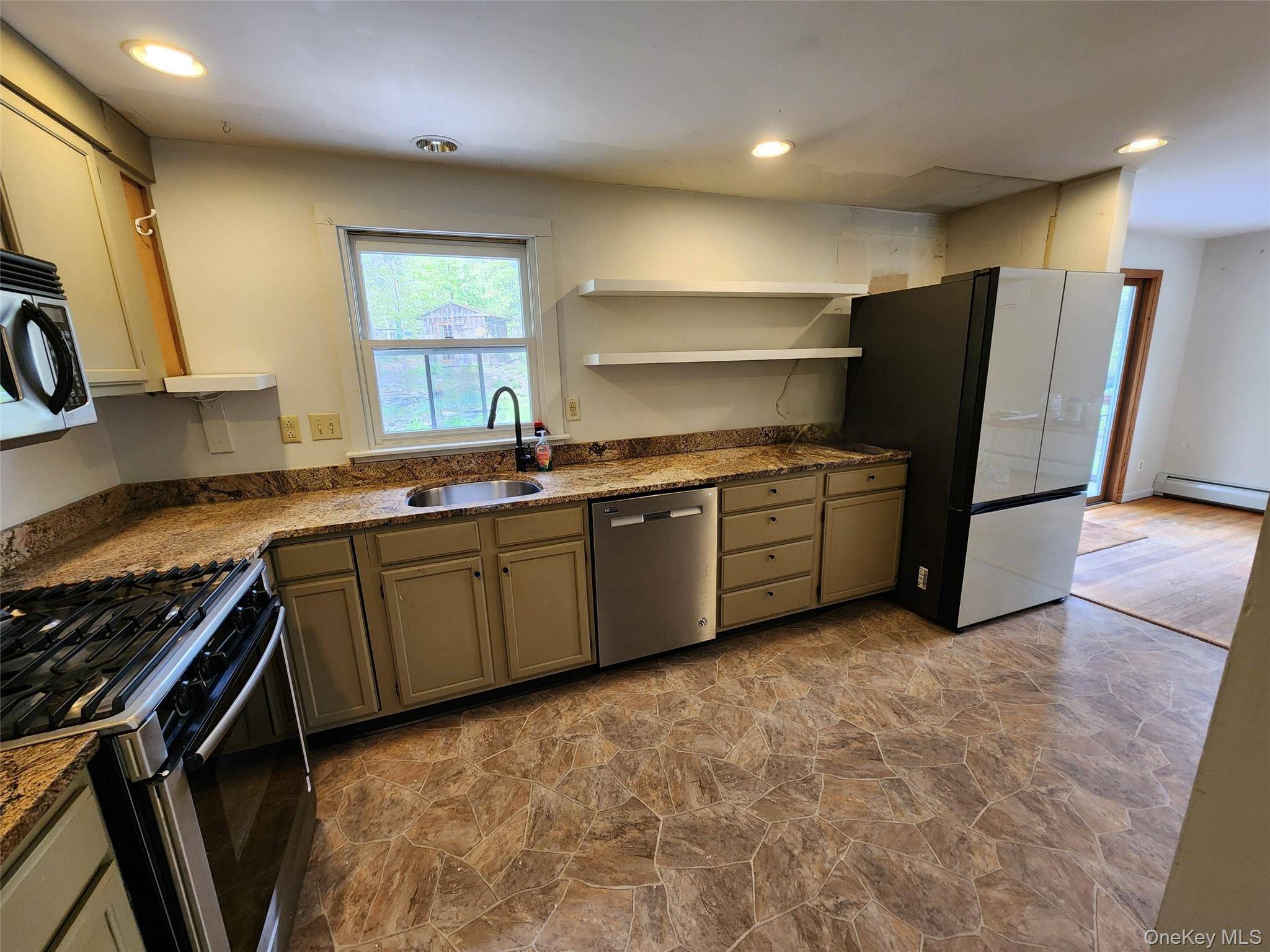 Casa com 3 Quartos à Venda em Saugerties - Nova Iorque - EUA - 6
