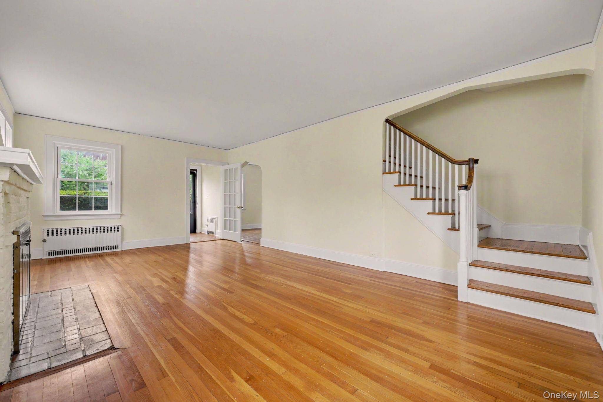 3 Bedroom Home for Sale in Scarsdale - New York - USA - 5