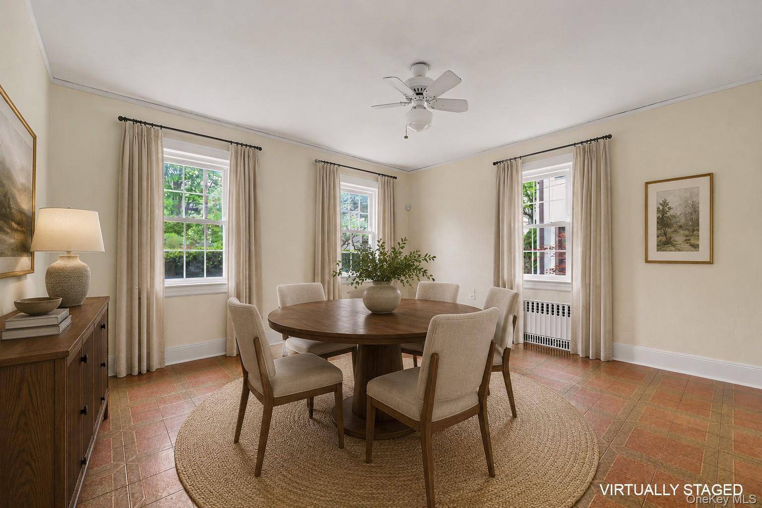 3 Bedroom Home for Sale in Scarsdale - New York - USA - 6