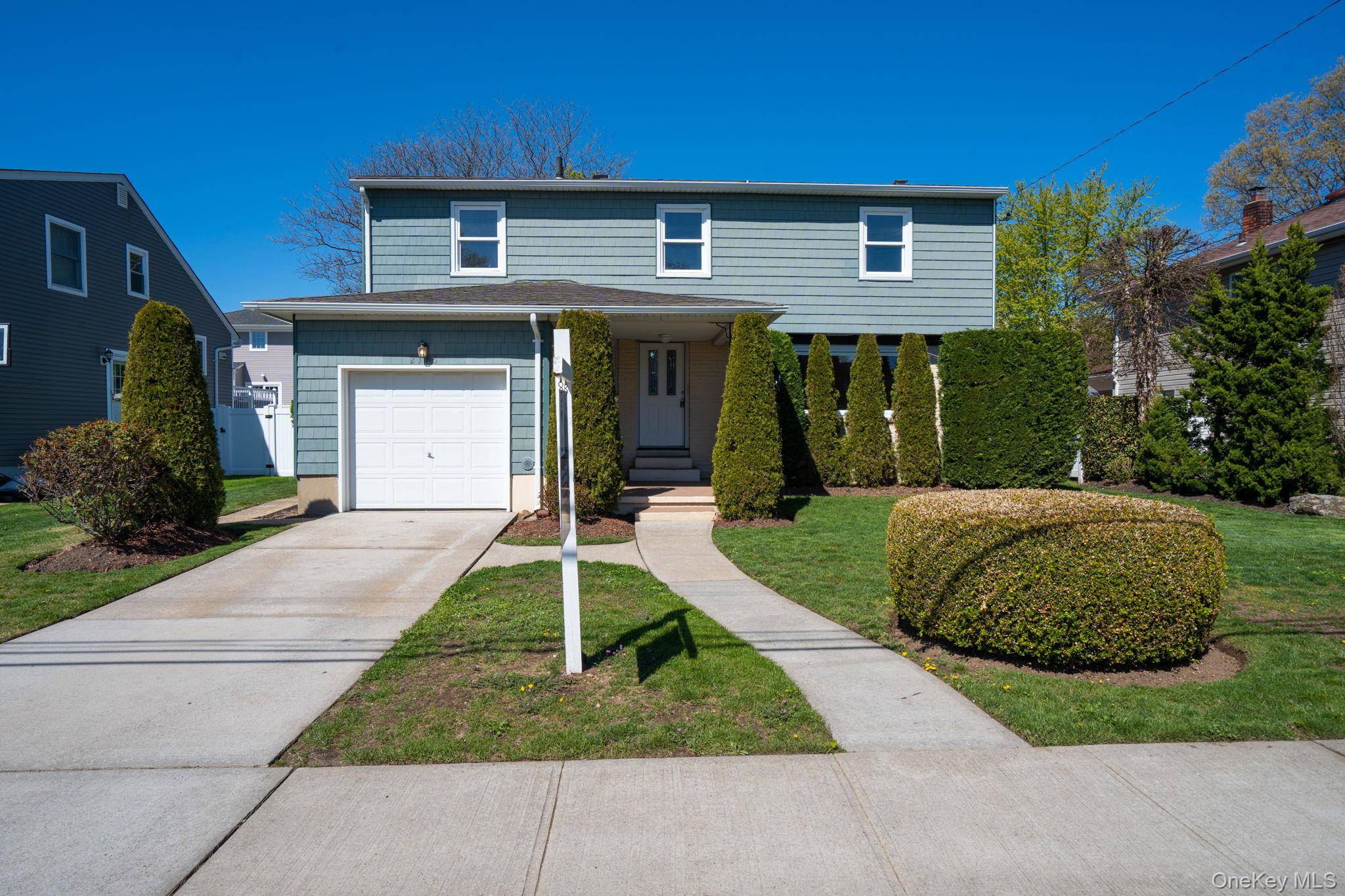 Casa de 3 Dormitorios en Venta en Seaford - Nueva York - EE. UU. - 3