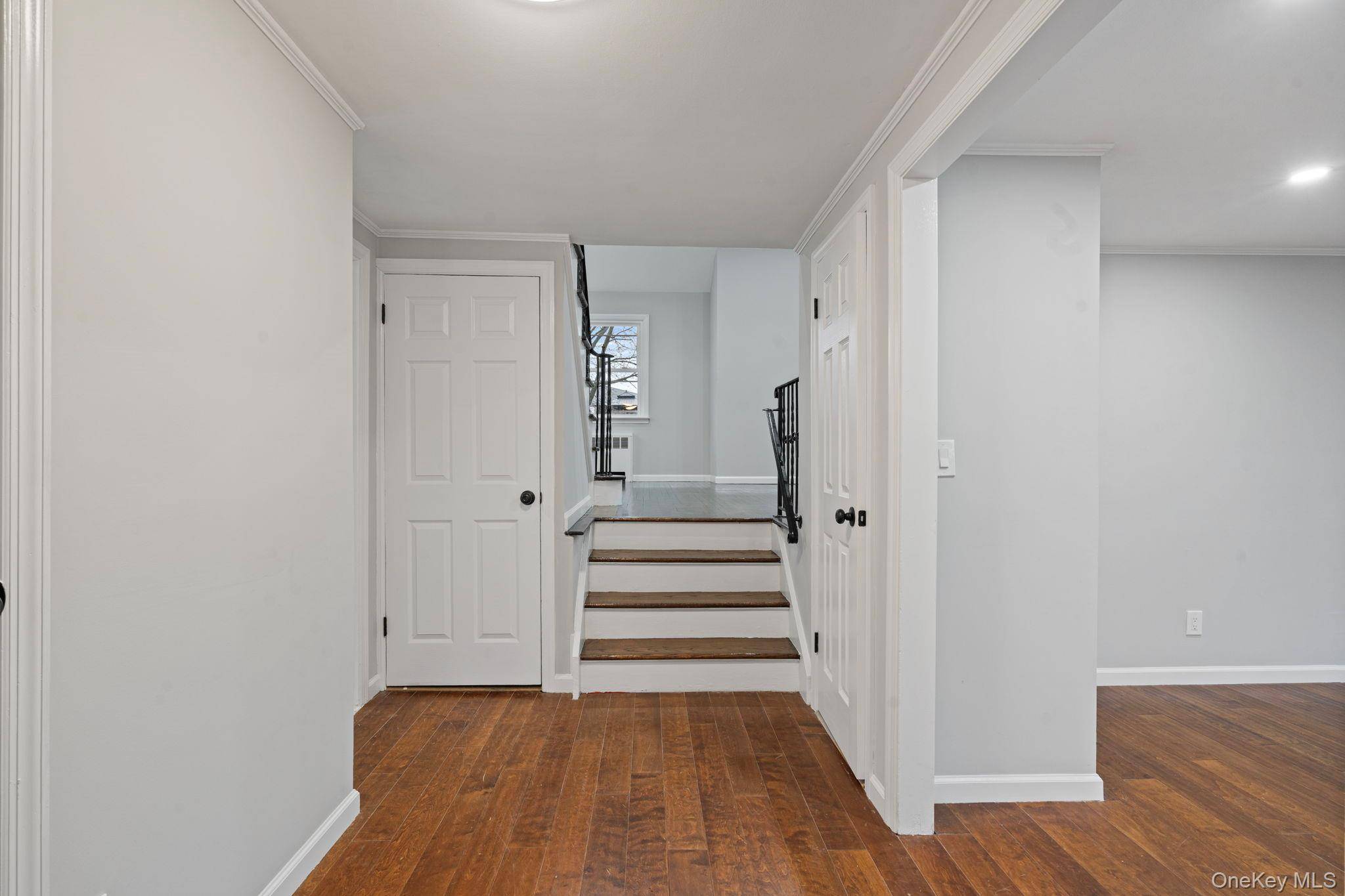 Casa de 3 Dormitorios en Venta en Seaford - Nueva York - EE. UU. - 4