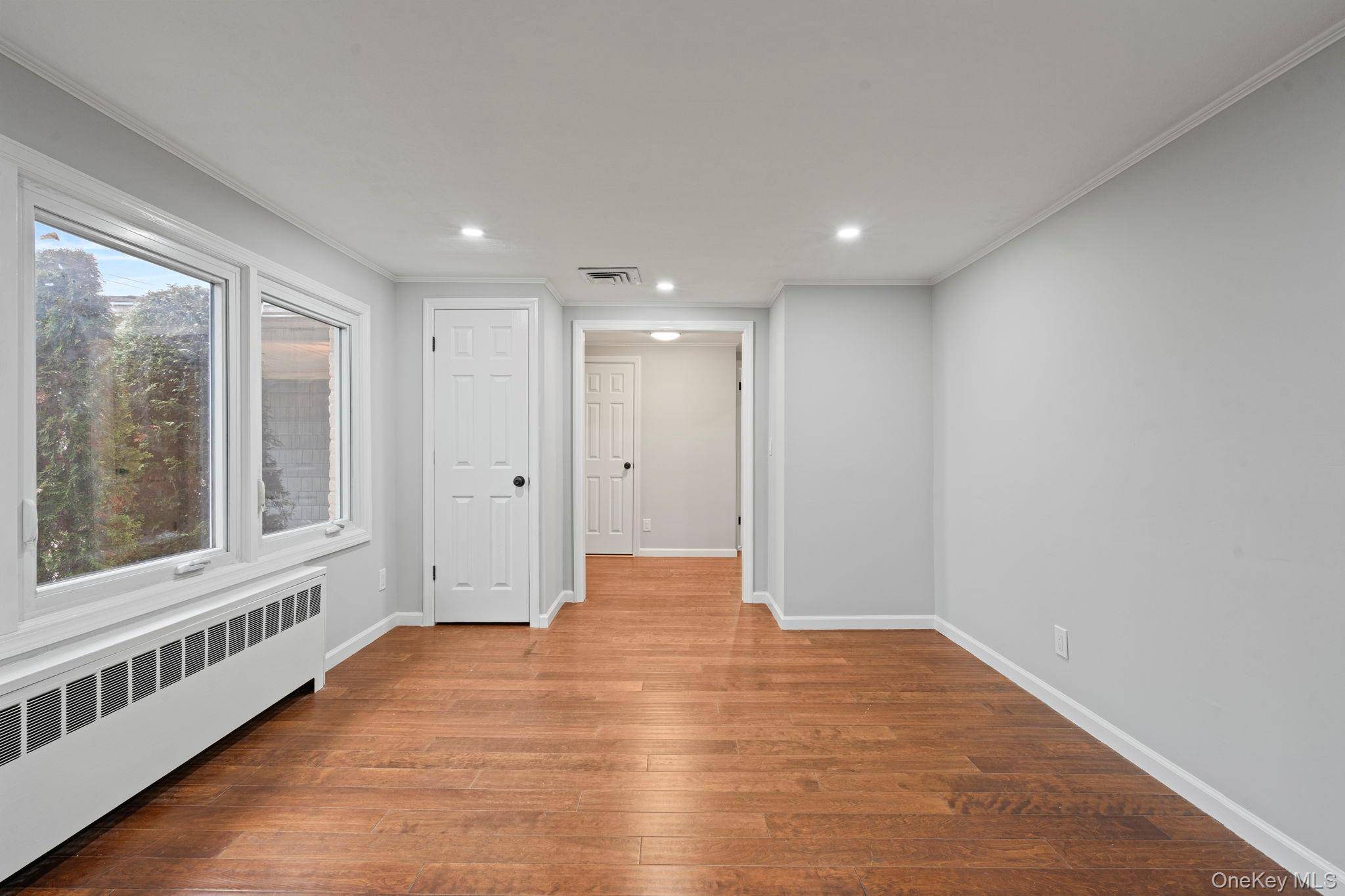 Casa de 3 Dormitorios en Venta en Seaford - Nueva York - EE. UU. - 6