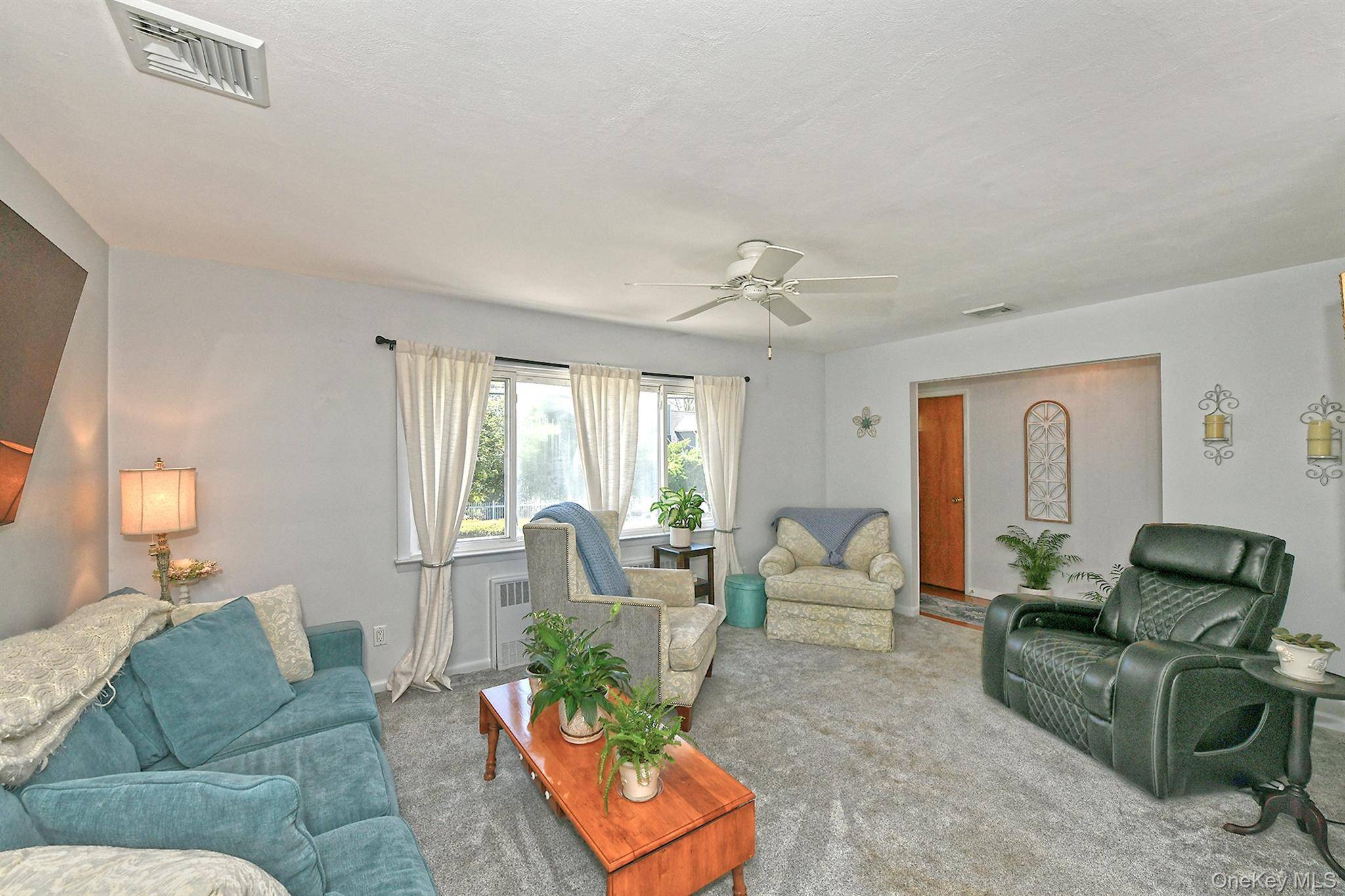 Casa de 3 Dormitorios en Venta en Seaford - Nueva York - EE. UU. - 7