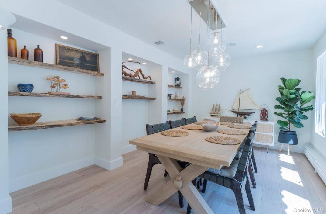 Casa de 3 Dormitorios en Venta en Shirley - Nueva York - EE. UU. - 4