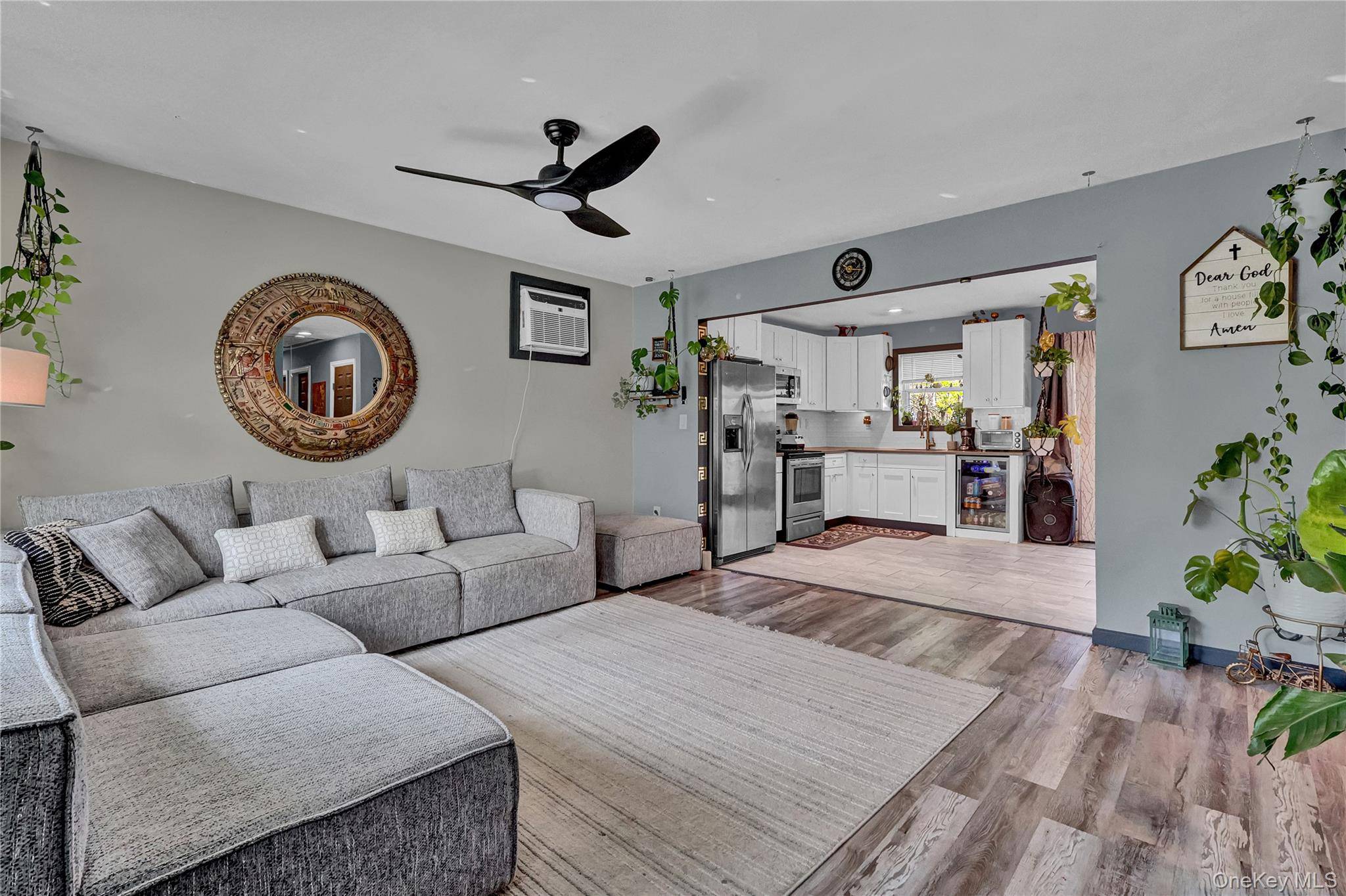 Casa de 3 Dormitorios en Venta en Shirley - Nueva York - EE. UU. - 6
