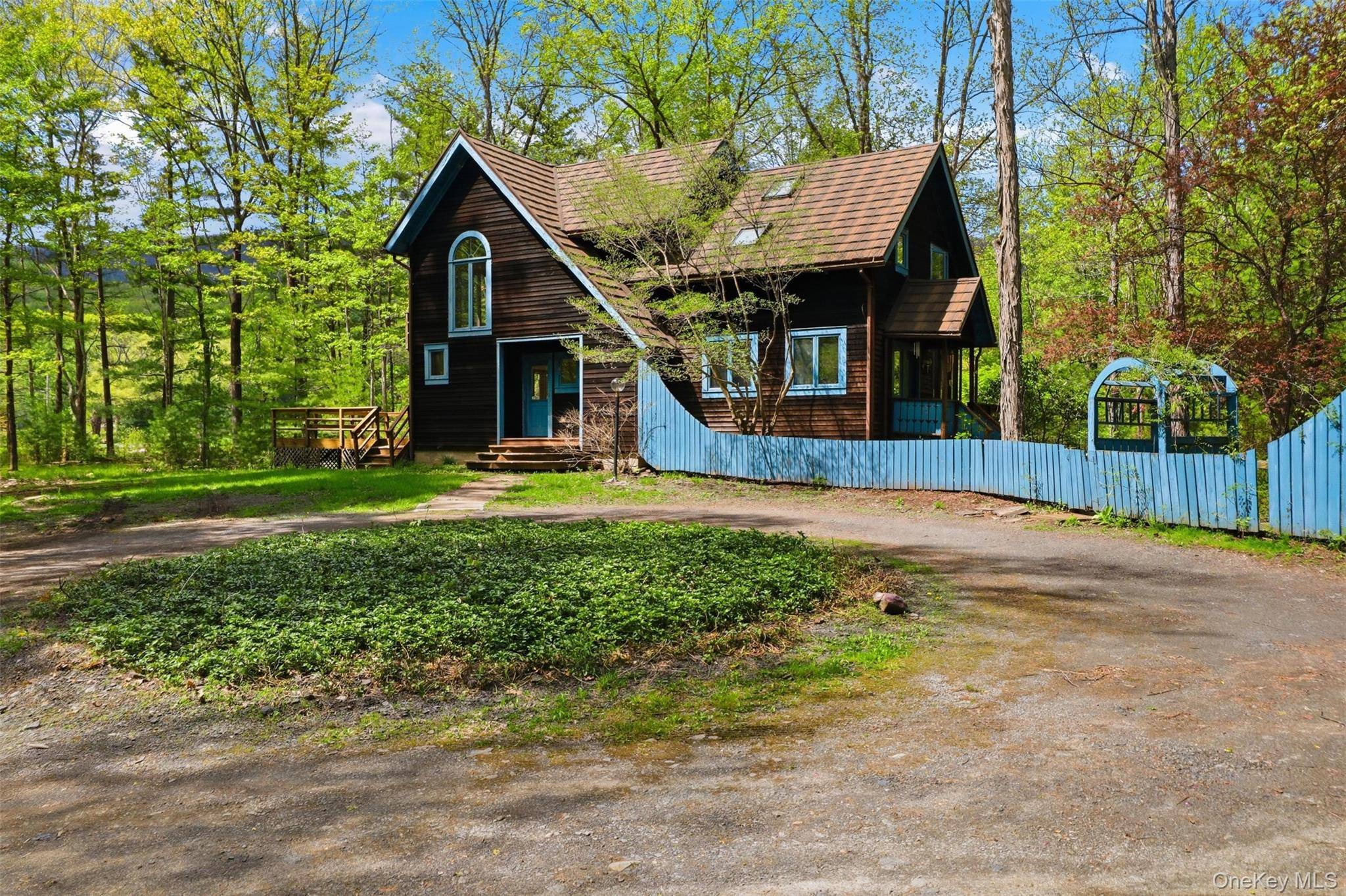 3 Bedroom Home for Sale in Shokan - New York - USA - 2