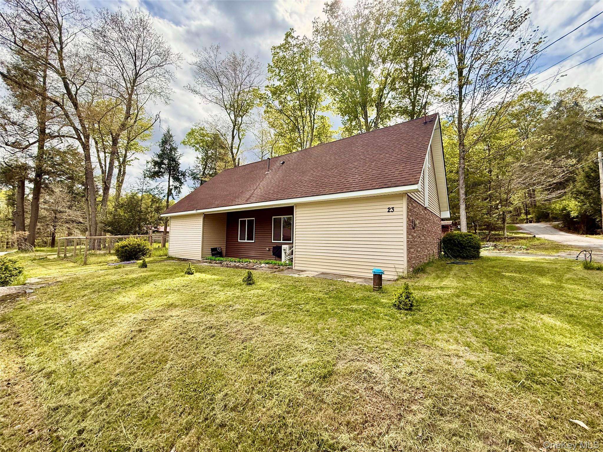 3 Bedroom Home for Sale in Smallwood - New York - USA - 5
