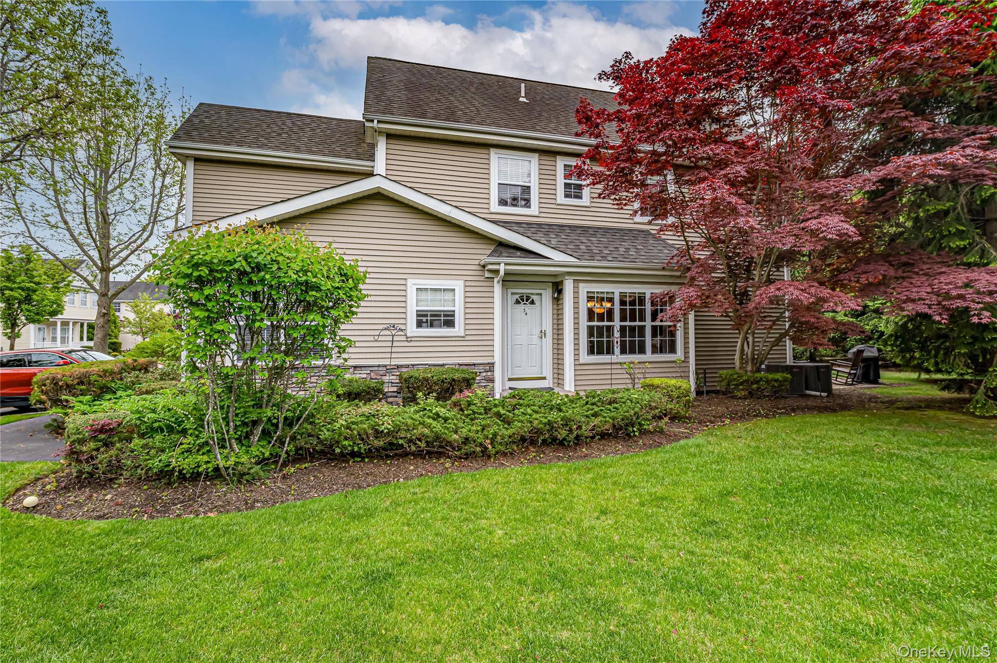 Casa de 3 Dormitorios en Venta en Smithtown - Nueva York - EE. UU. - 2