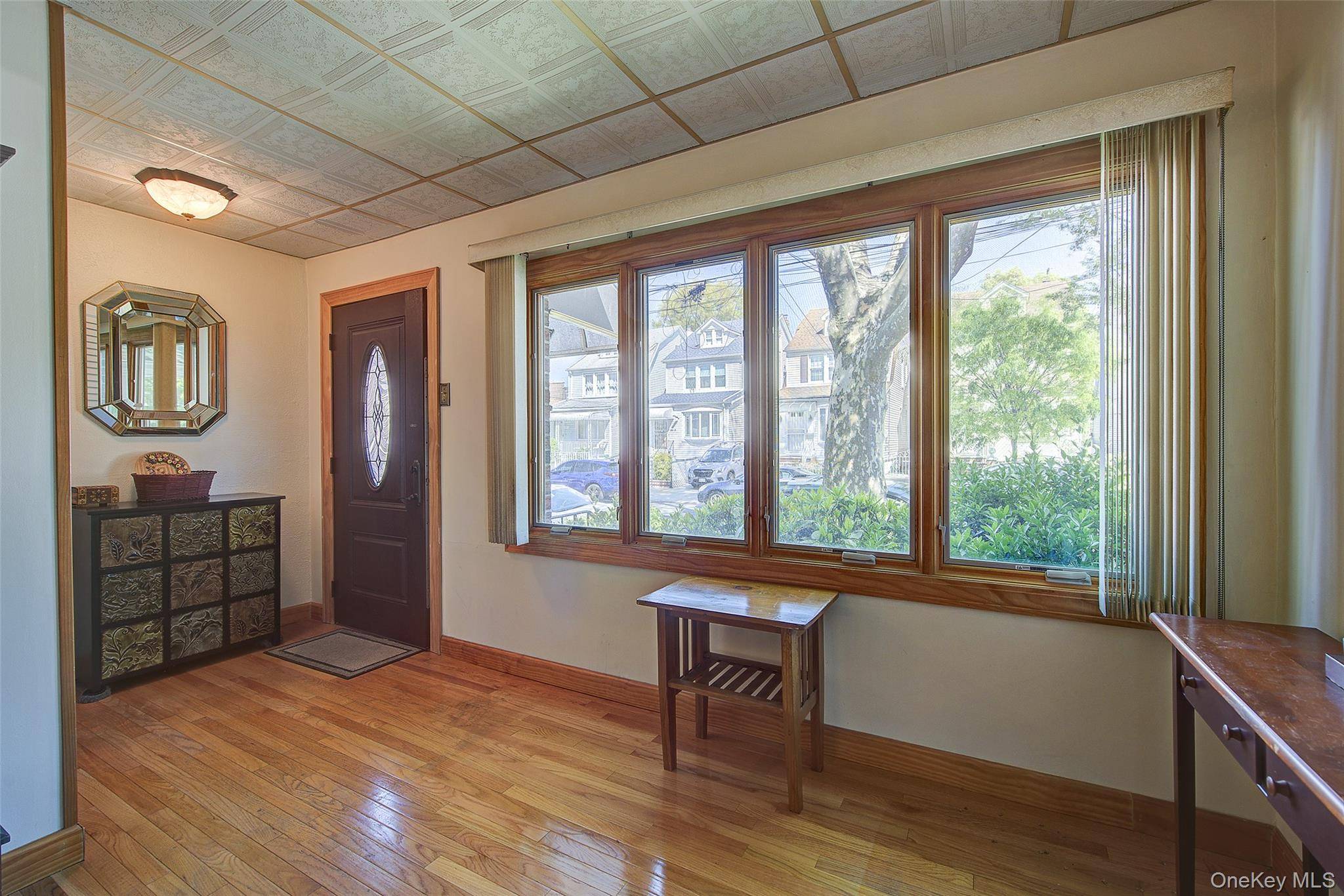 Casa com 3 Quartos à Venda em South Ozone Park - Nova Iorque - EUA - 2