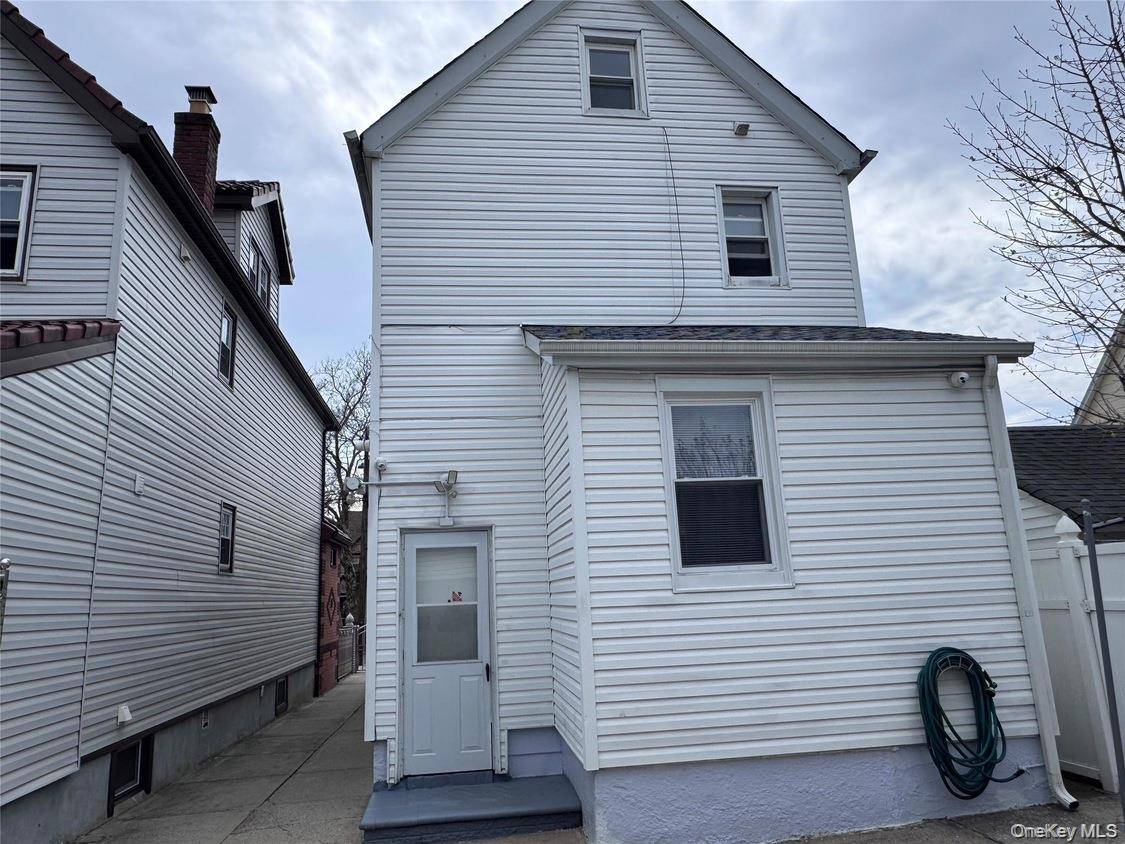 Casa com 3 Quartos à Venda em South Ozone Park - Nova Iorque - EUA - 4