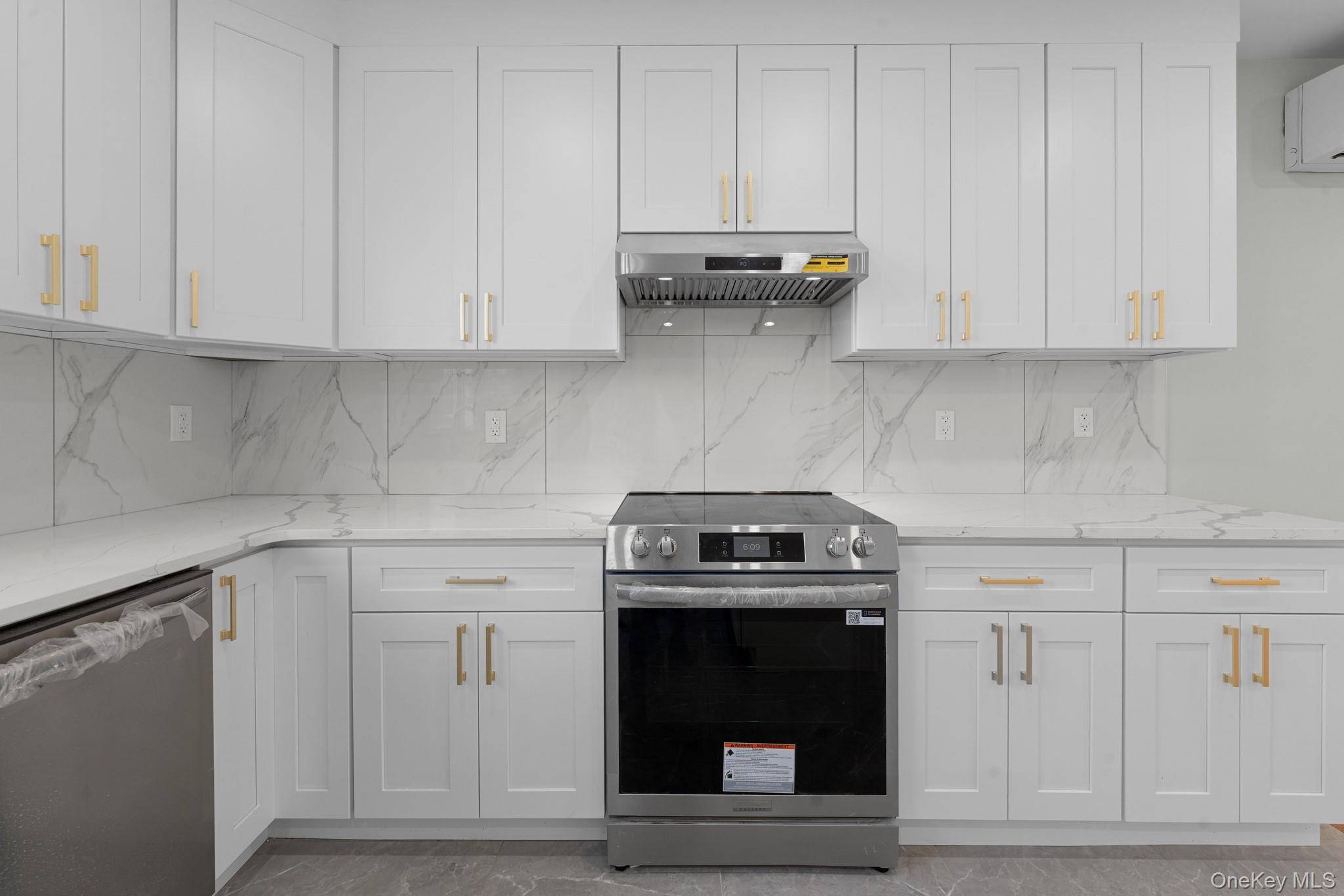 Casa com 3 Quartos à Venda em Springfield Gardens - Nova Iorque - EUA - 6