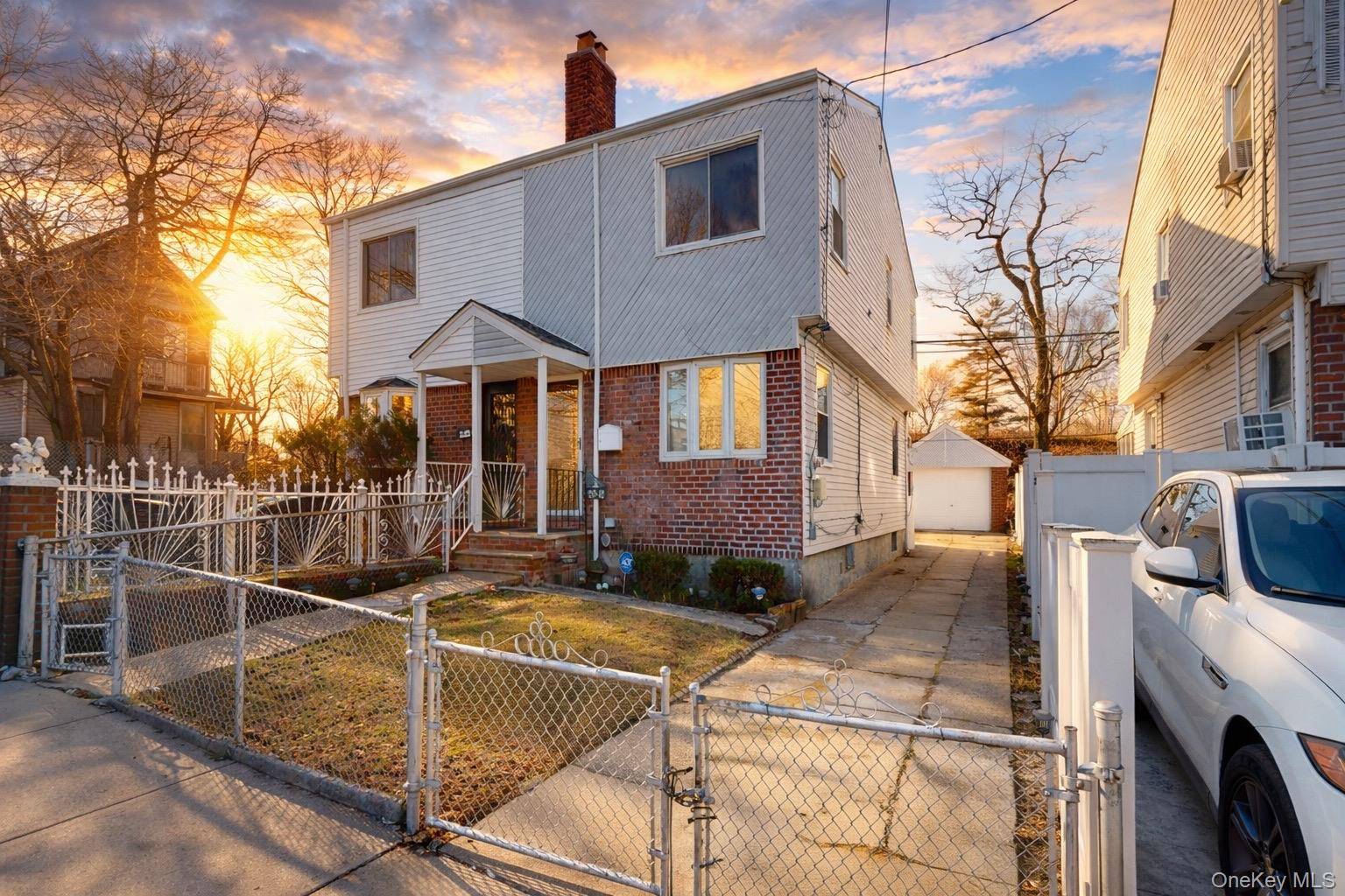 3 Bedroom Home for Sale in Springfield Gardens - New York - USA - 1