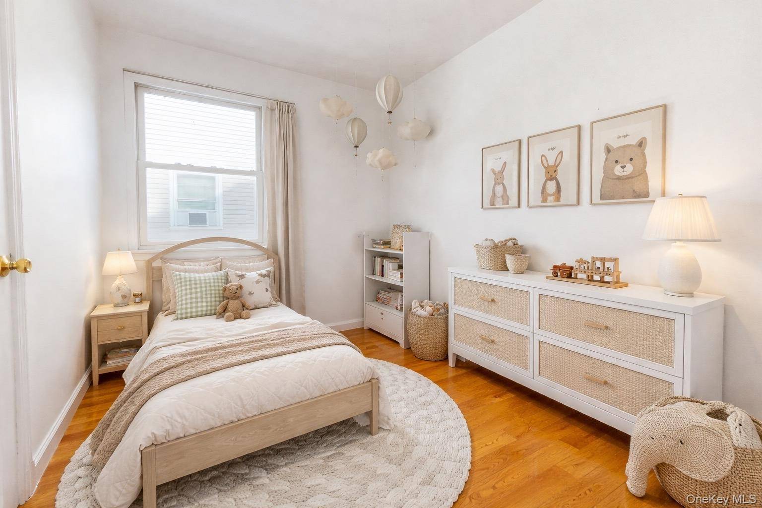 3 Bedroom Home for Sale in Springfield Gardens - New York - USA - 7