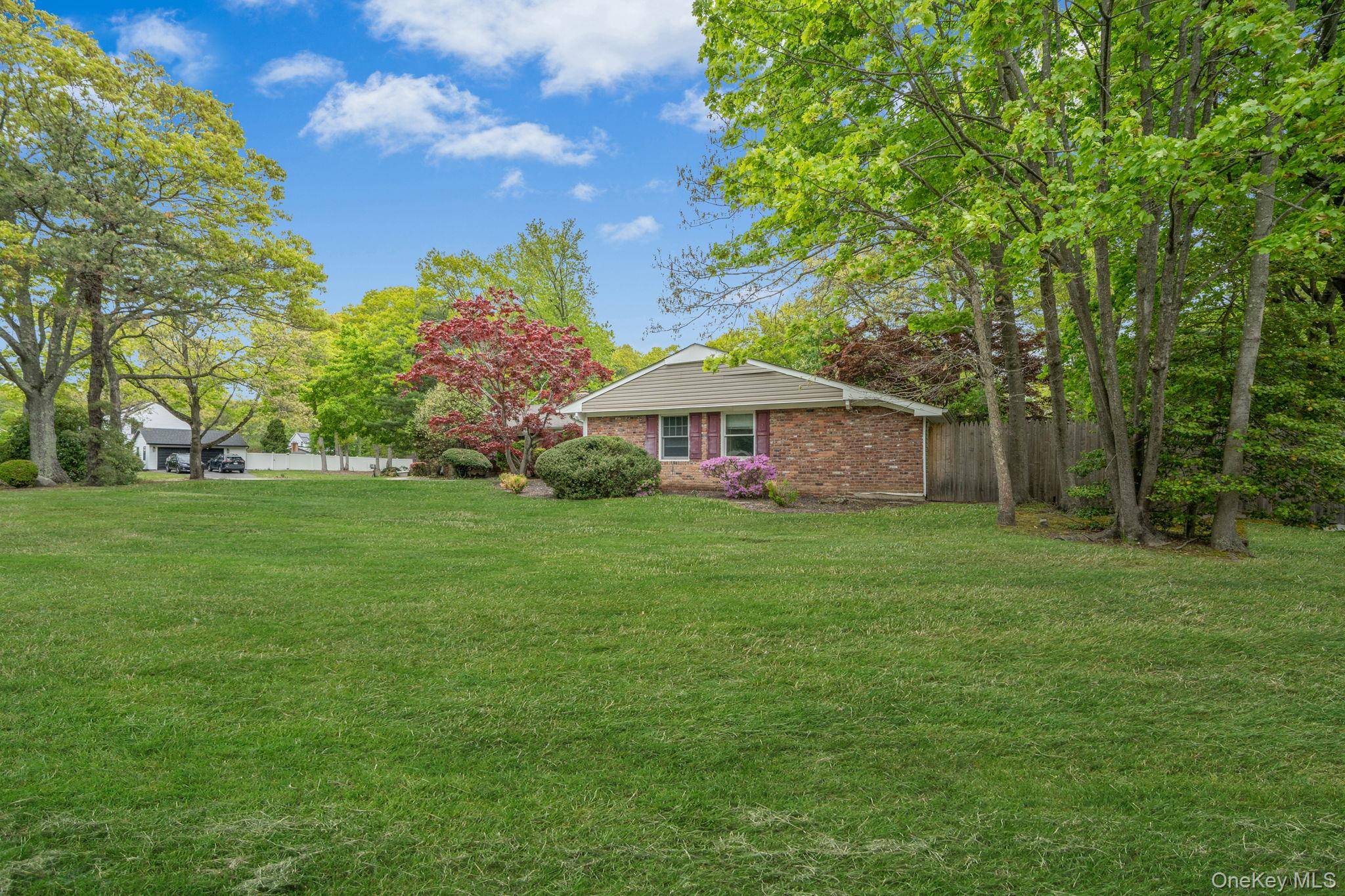 3 Bedroom Home for Sale in Stony Brook - New York - USA - 2