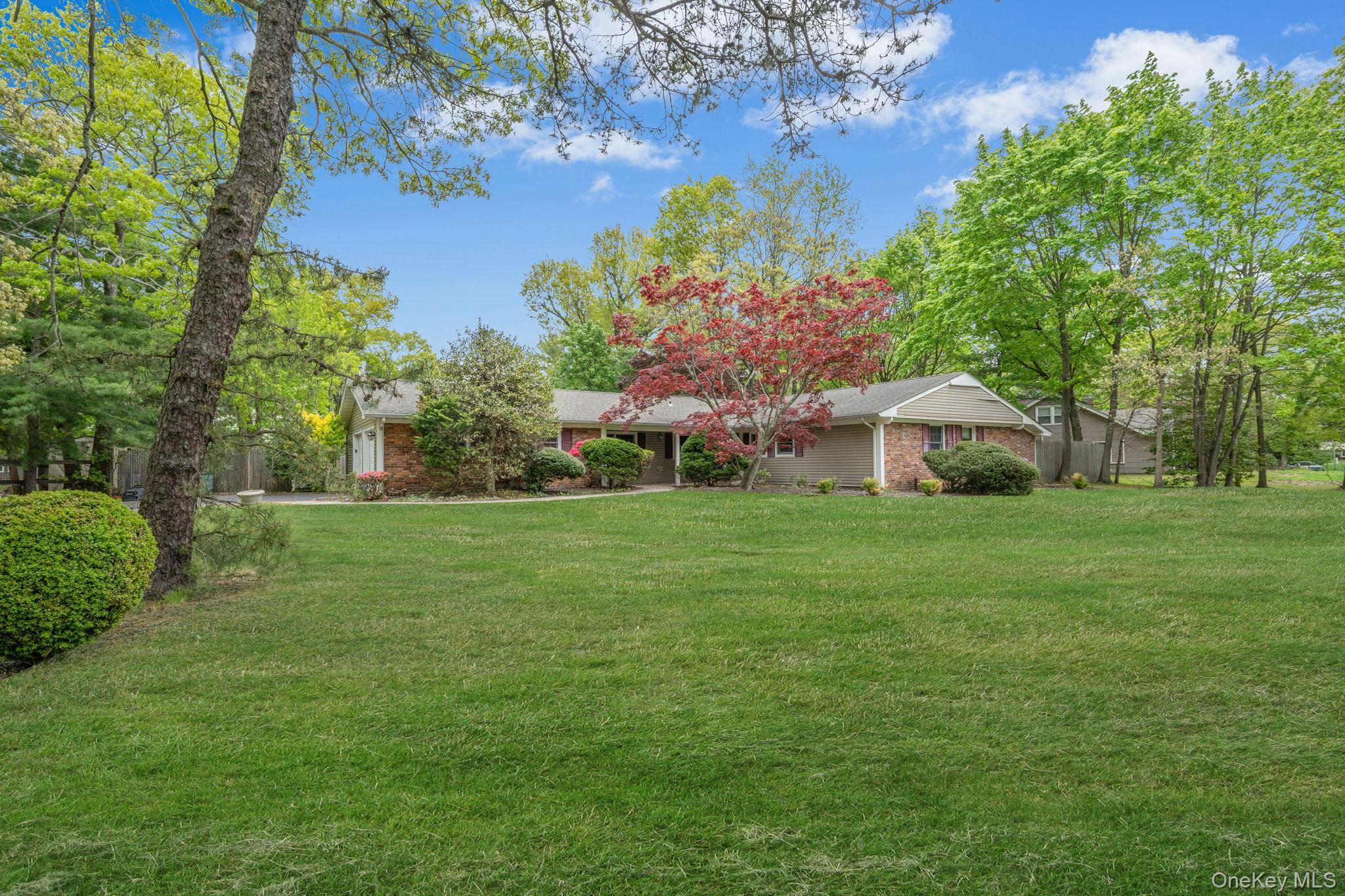 3 Bedroom Home for Sale in Stony Brook - New York - USA - 3