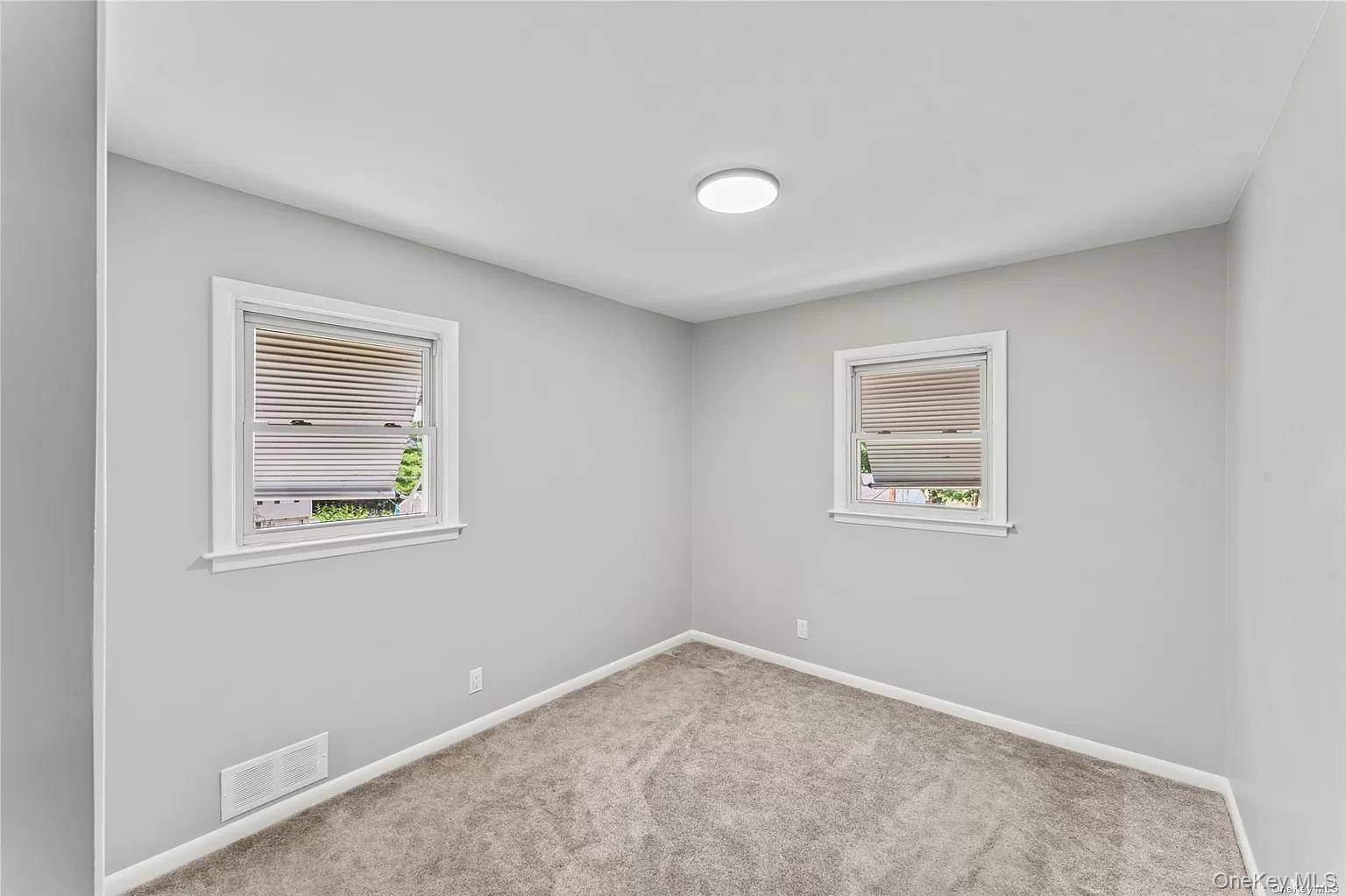 Casa com 3 Quartos à Venda em Suffern - Nova Iorque - EUA - 8