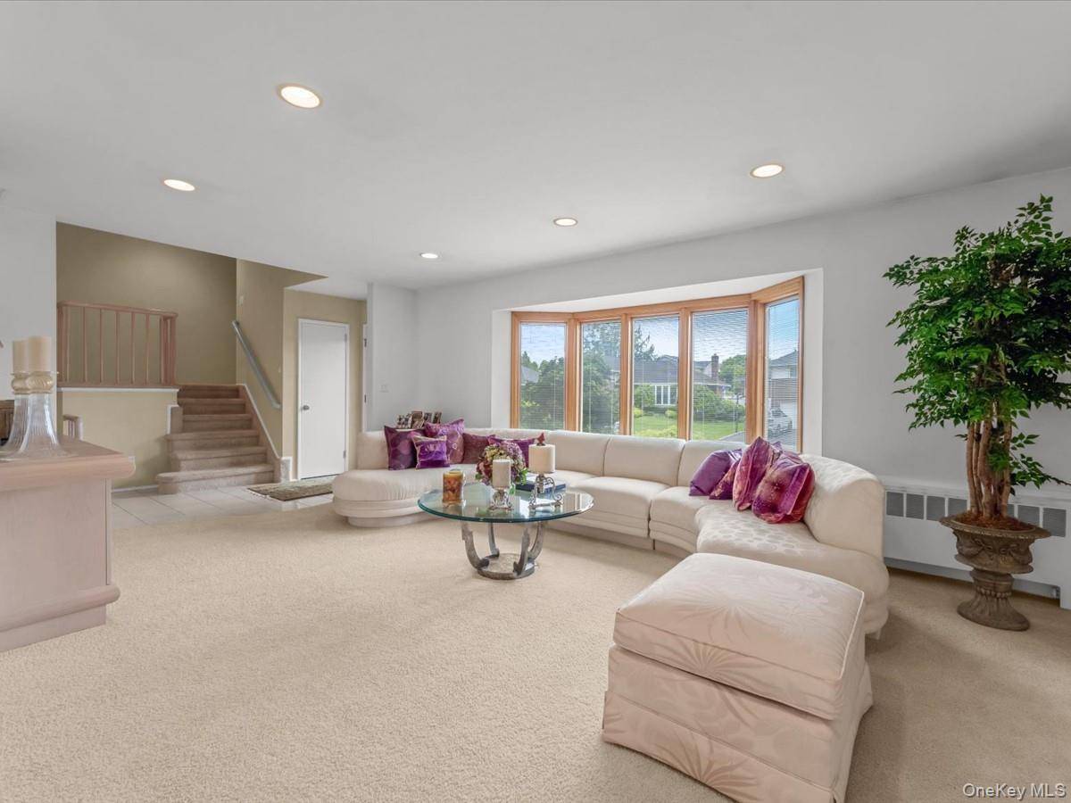 Casa com 3 Quartos à Venda em Syosset - Nova Iorque - EUA - 3