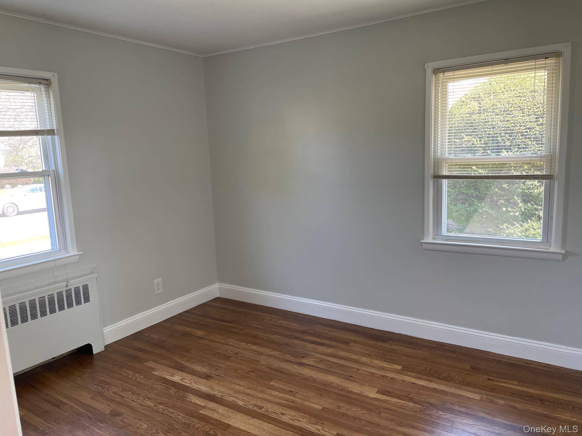 Casa com 3 Quartos à Venda em Syosset - Nova Iorque - EUA - 4