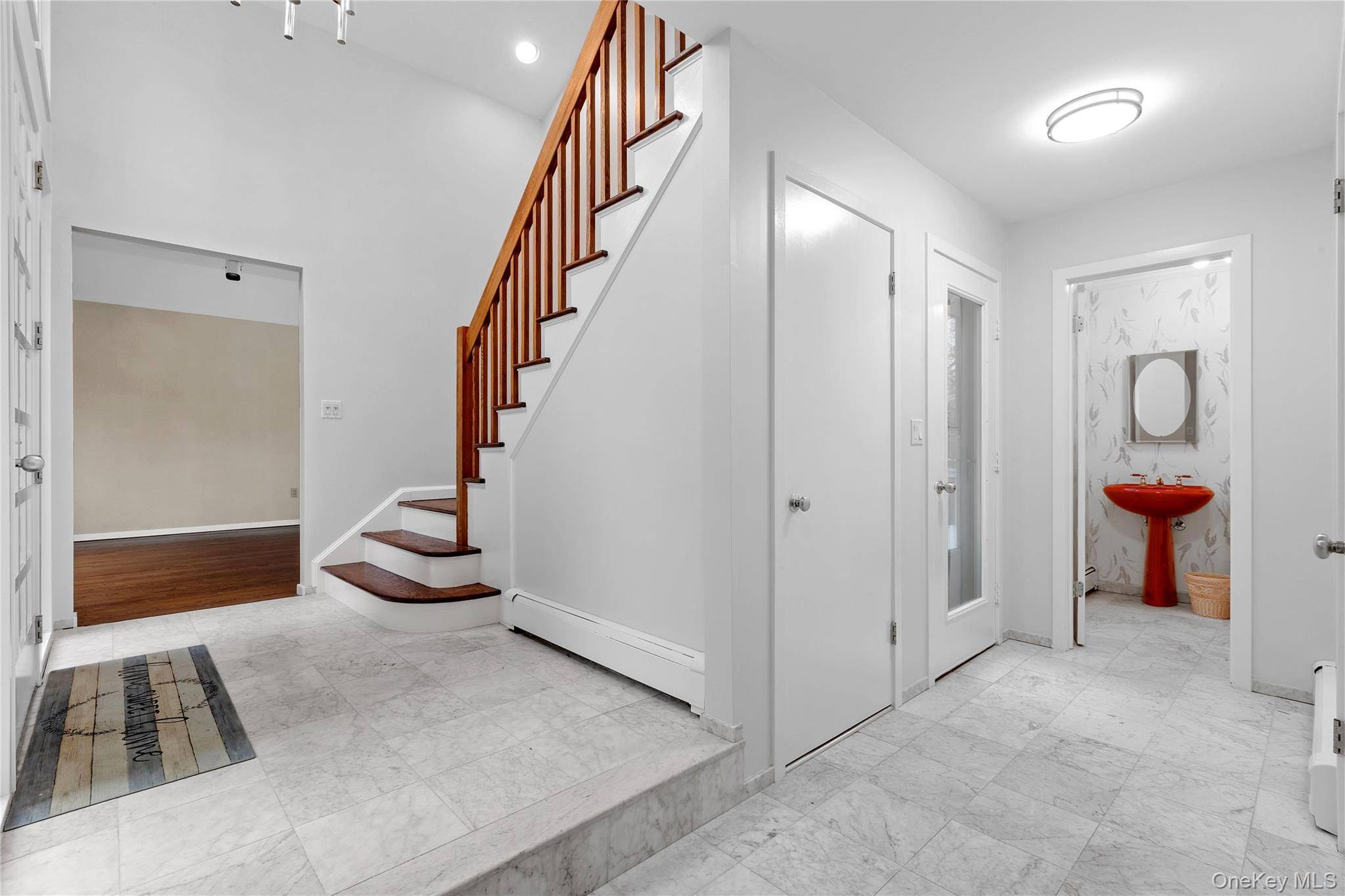 3 Bedroom Home for Sale in Thornwood - New York - USA - 4