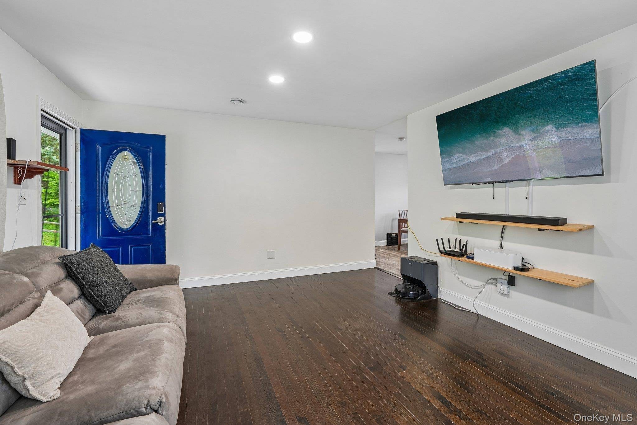 3 Bedroom Home for Sale in Thornwood - New York - USA - 5