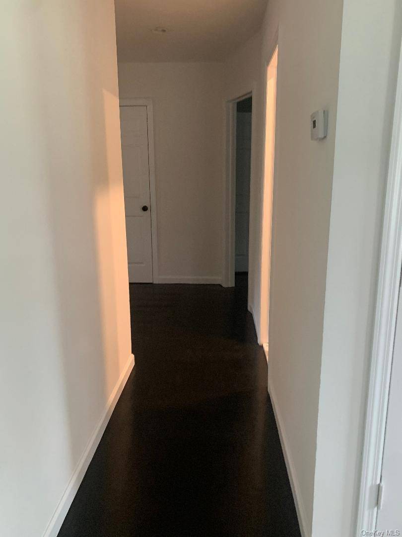 Casa com 3 Quartos à Venda em Uniondale - Nova Iorque - EUA - 7