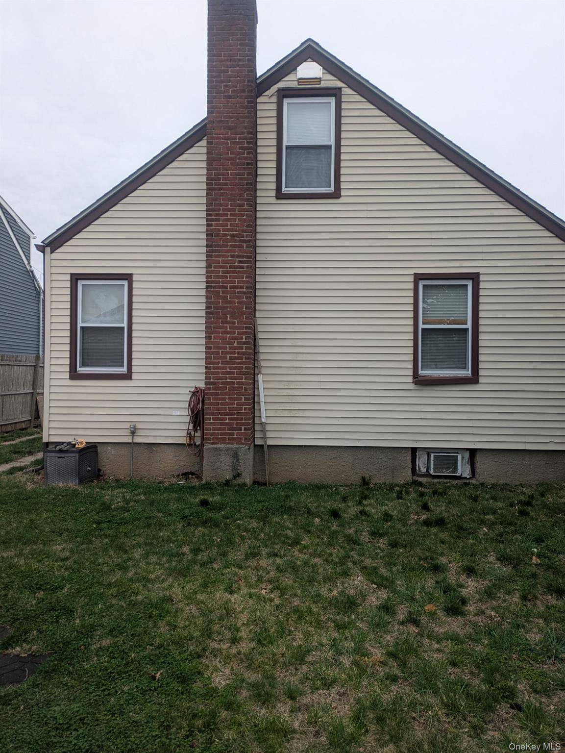 Casa com 3 Quartos à Venda em Uniondale - Nova Iorque - EUA - 2