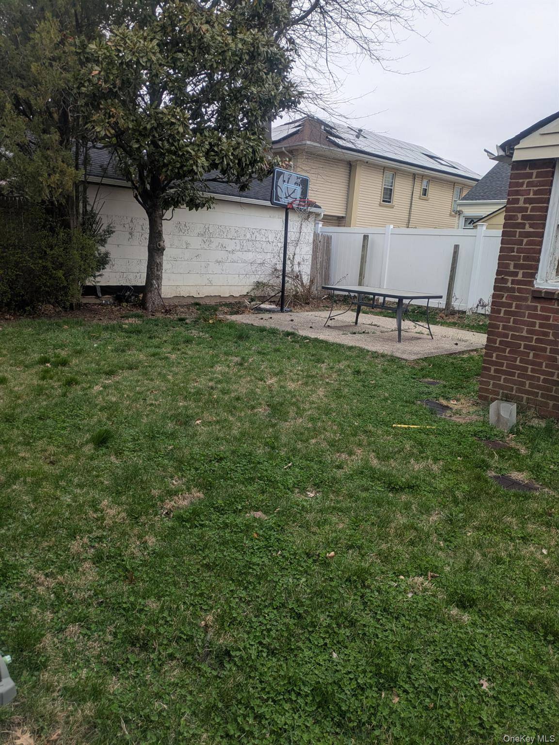 Casa com 3 Quartos à Venda em Uniondale - Nova Iorque - EUA - 4