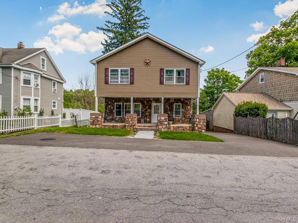 Casa com 3 Quartos à Venda em Unionville - Nova Iorque - EUA - 1