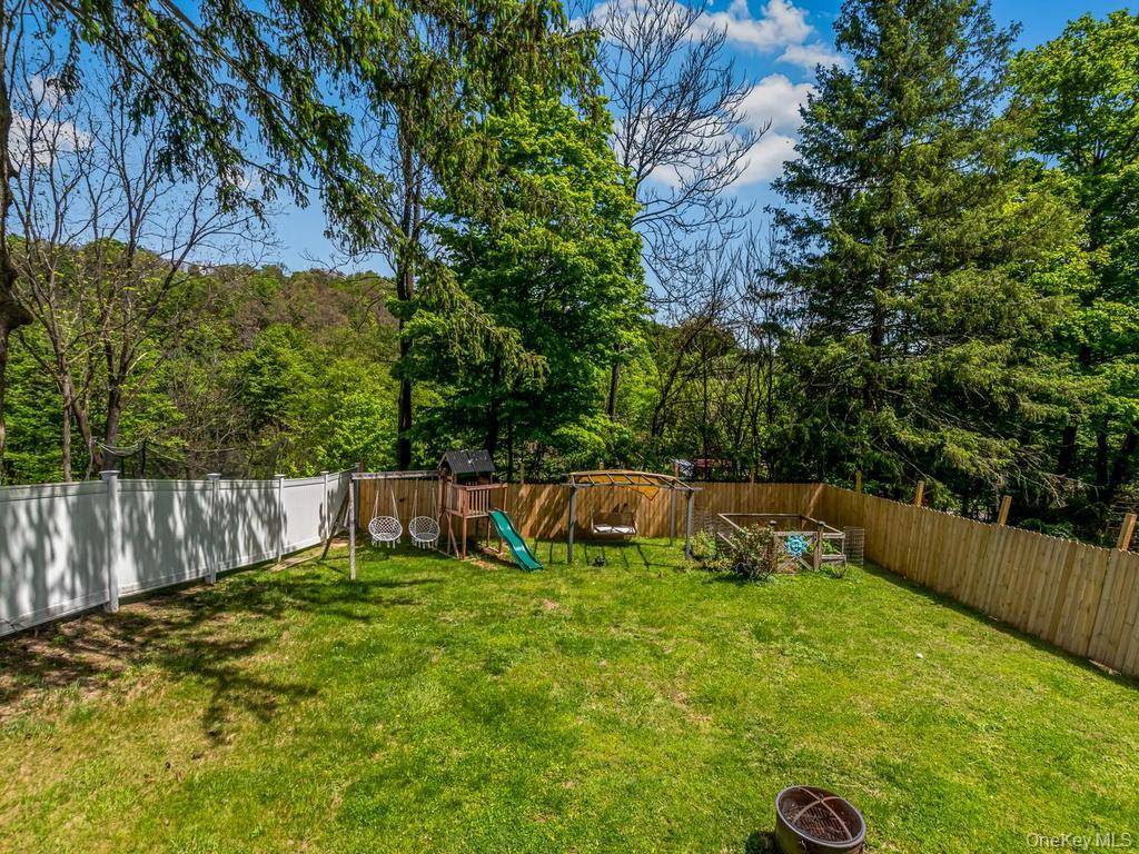 Casa com 3 Quartos à Venda em Unionville - Nova Iorque - EUA - 3