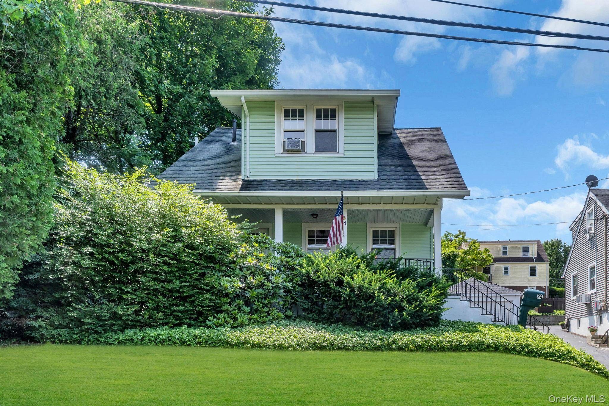 Casa de 3 Dormitorios en Venta en Valhalla - Nueva York - EE. UU. - 2