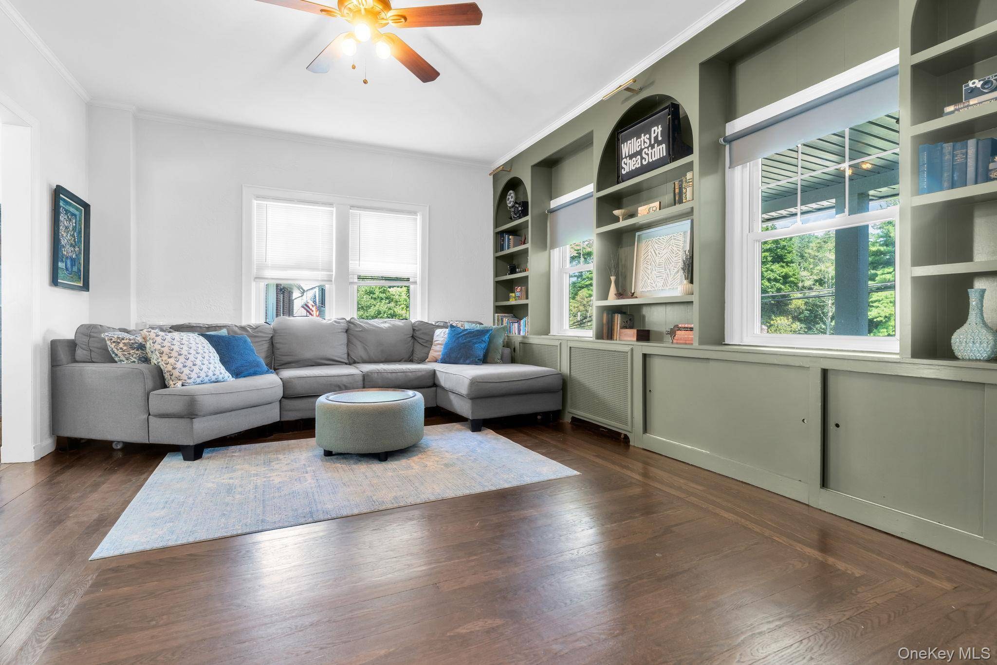 Casa de 3 Dormitorios en Venta en Valhalla - Nueva York - EE. UU. - 8
