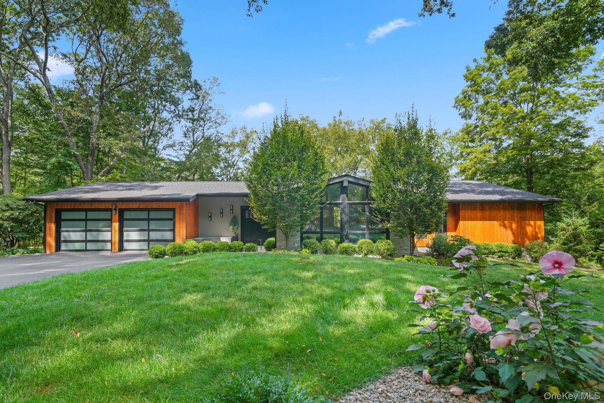 Casa de 3 Dormitorios en Venta en Waccabuc - Nueva York - EE. UU. - 2