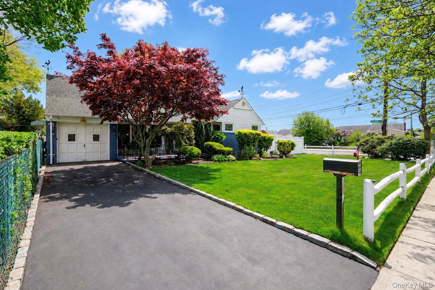 Casa com 3 Quartos à Venda em Wantagh - Nova Iorque - EUA - 1
