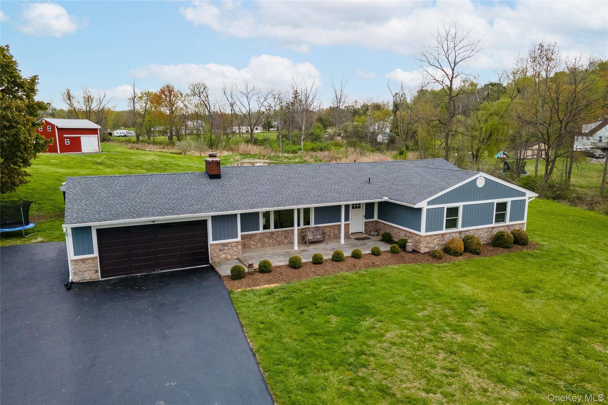 Casa com 3 Quartos à Venda em Wappingers Falls - Nova Iorque - EUA - 2