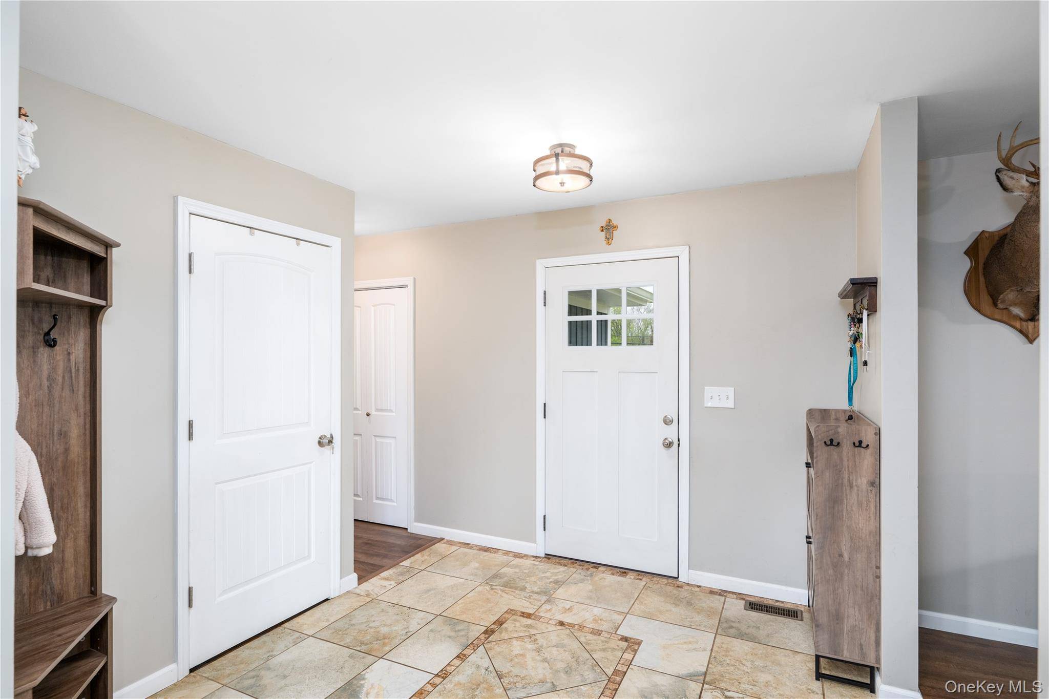 Casa com 3 Quartos à Venda em Wappingers Falls - Nova Iorque - EUA - 7