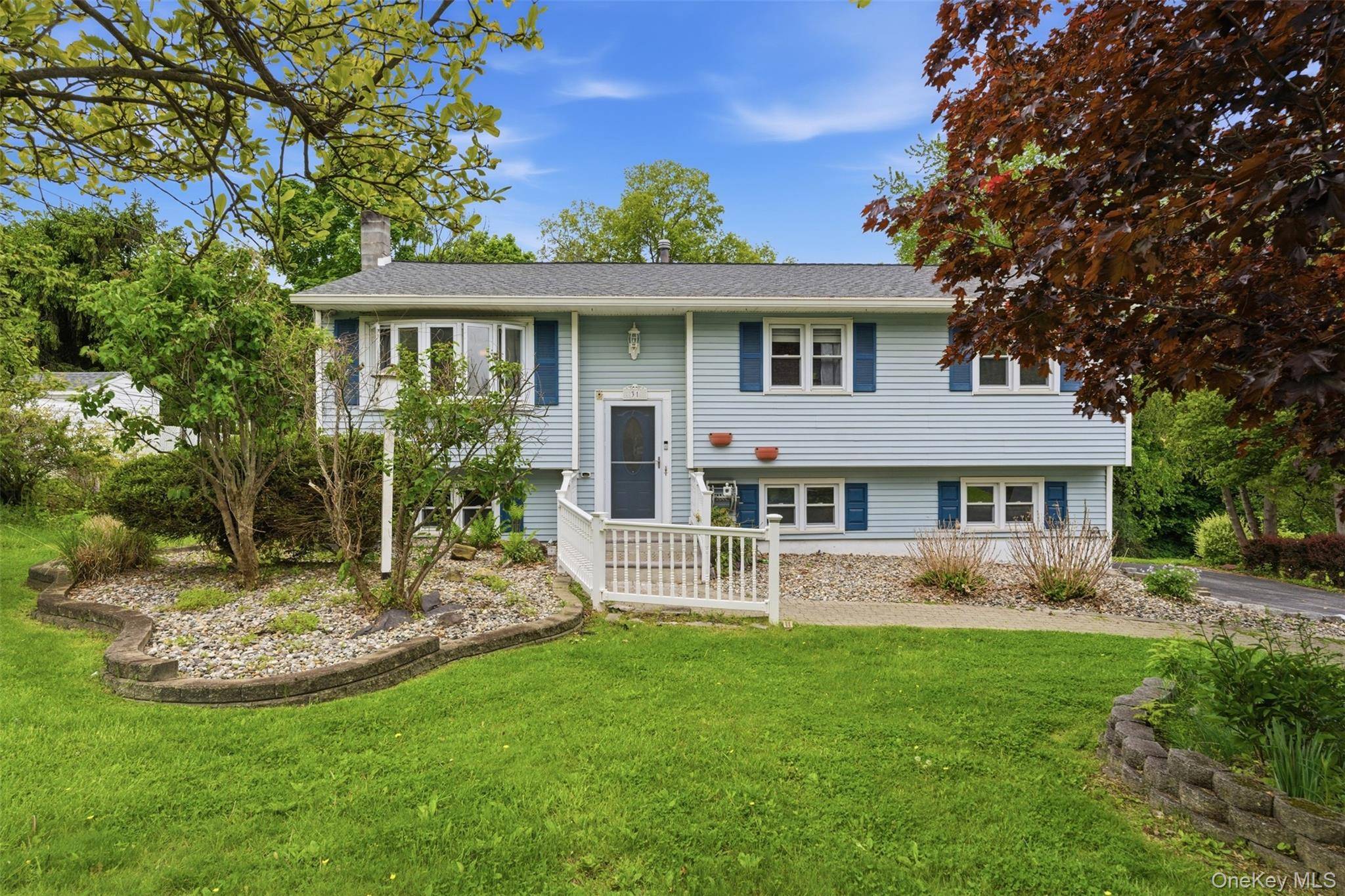 Casa com 3 Quartos à Venda em Wappingers Falls - Nova Iorque - EUA - 1