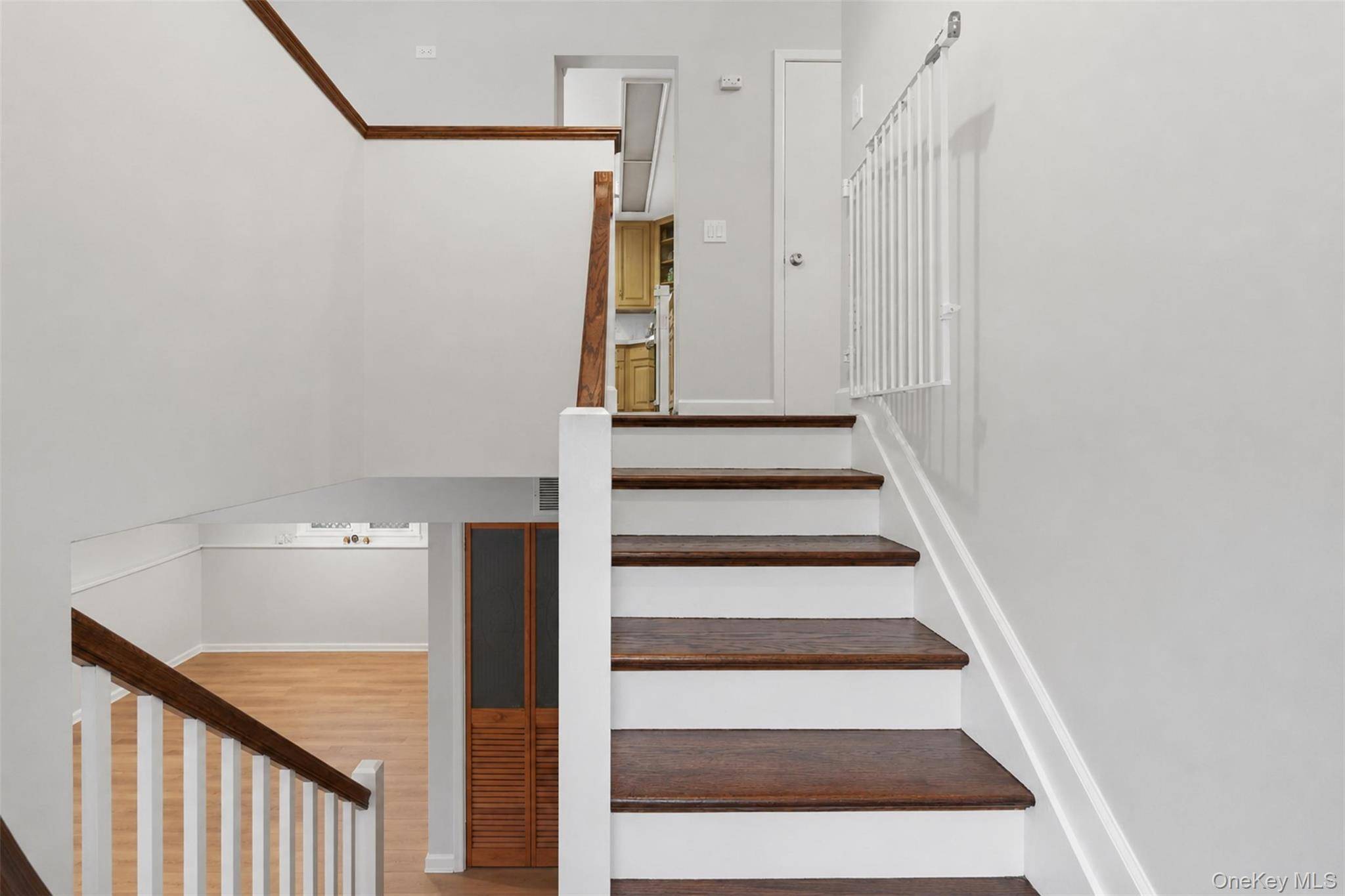 Casa com 3 Quartos à Venda em Wappingers Falls - Nova Iorque - EUA - 4